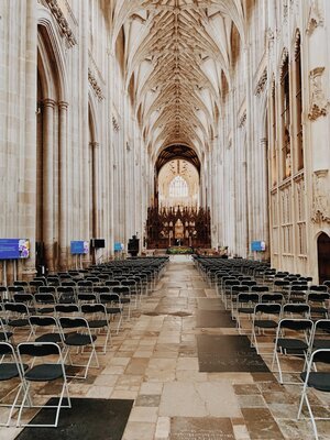 Winchester Cathedral 2.jpeg