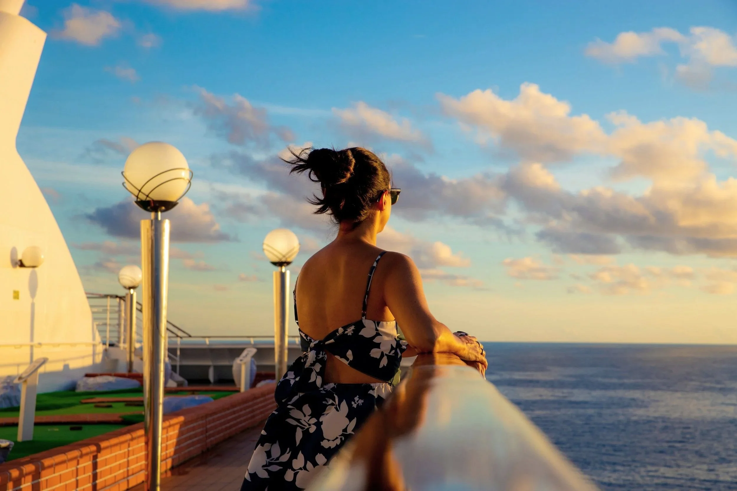 What to wear Ambassador Cruise Line