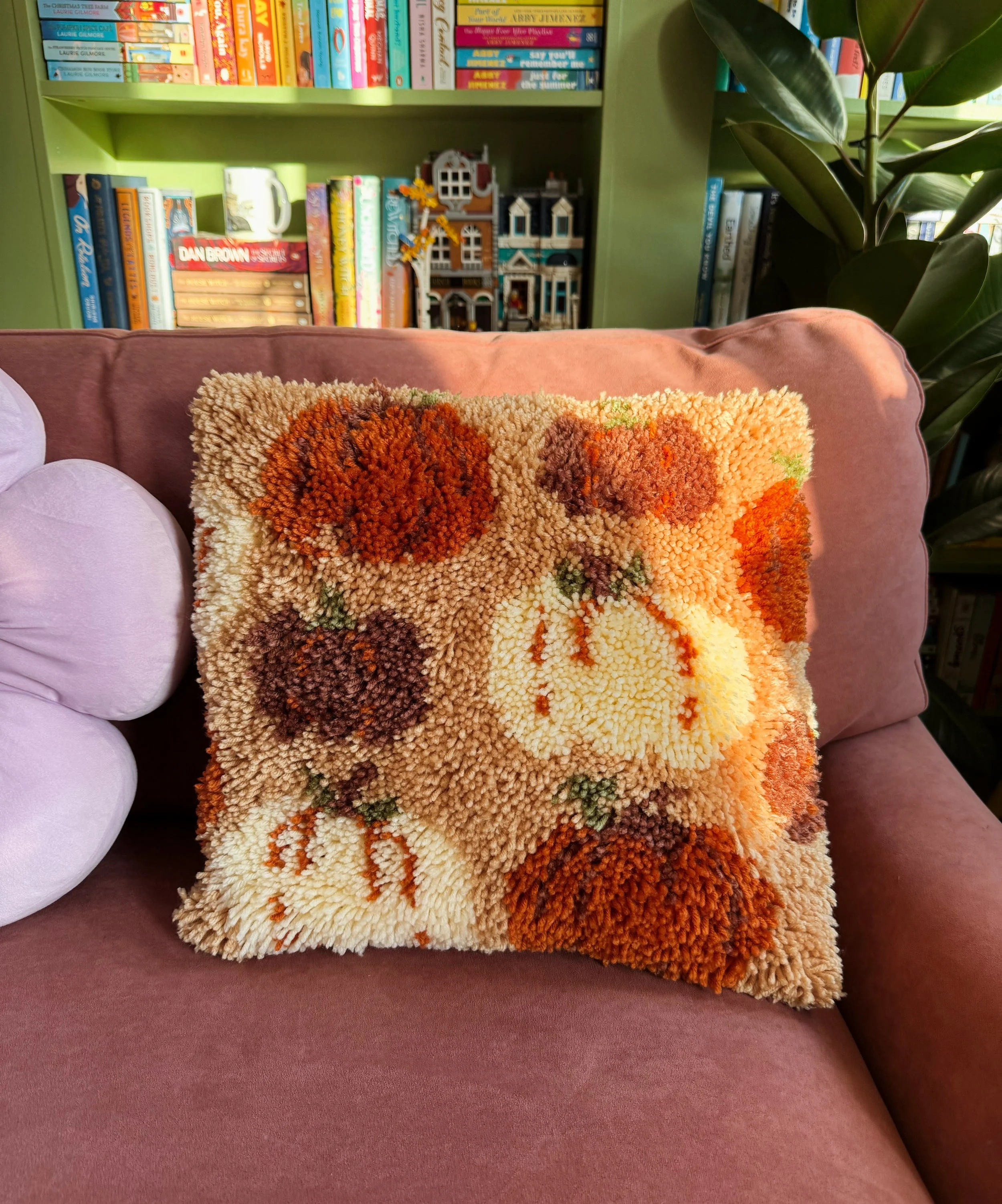 Latch Hook Cushion Kit Review - Craft Club Co