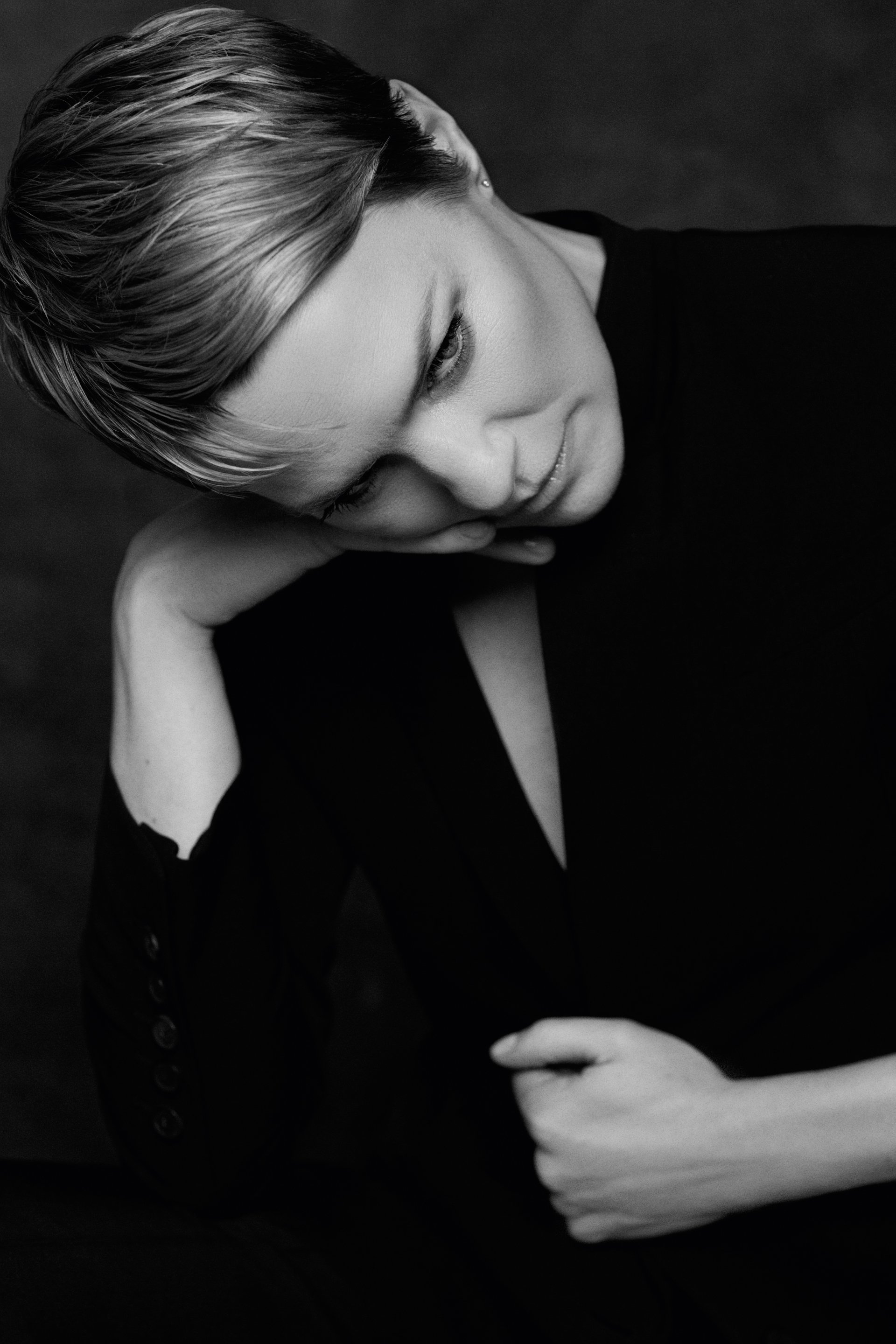 SHOT_02_042D_CMYK robin.jpg