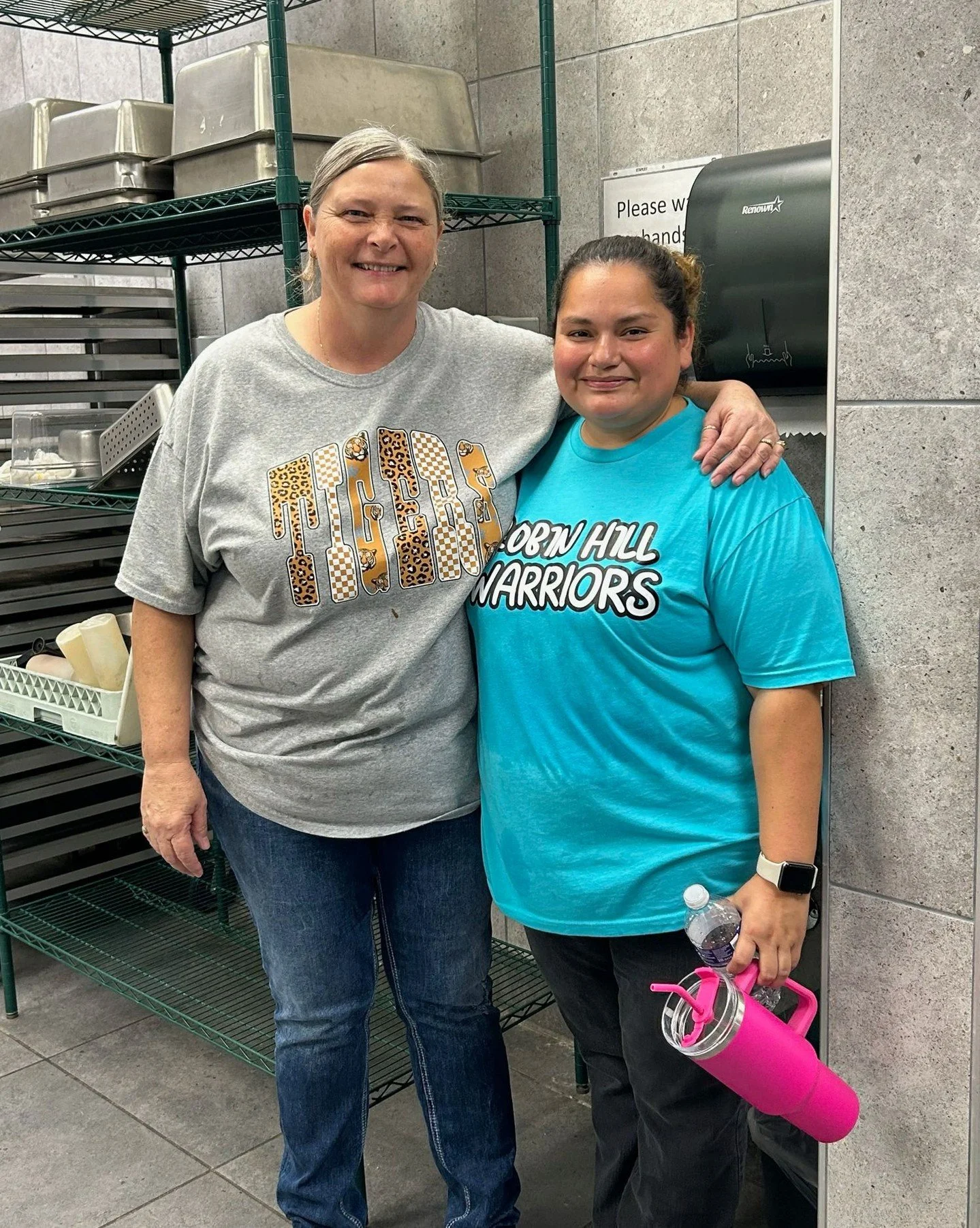 📢 Shout out to Rosio from Robin Hill and Nita from Wewoka! NRC needed some back up this past week and these ladies came to the rescue! 
So thankful for all the teamwork!