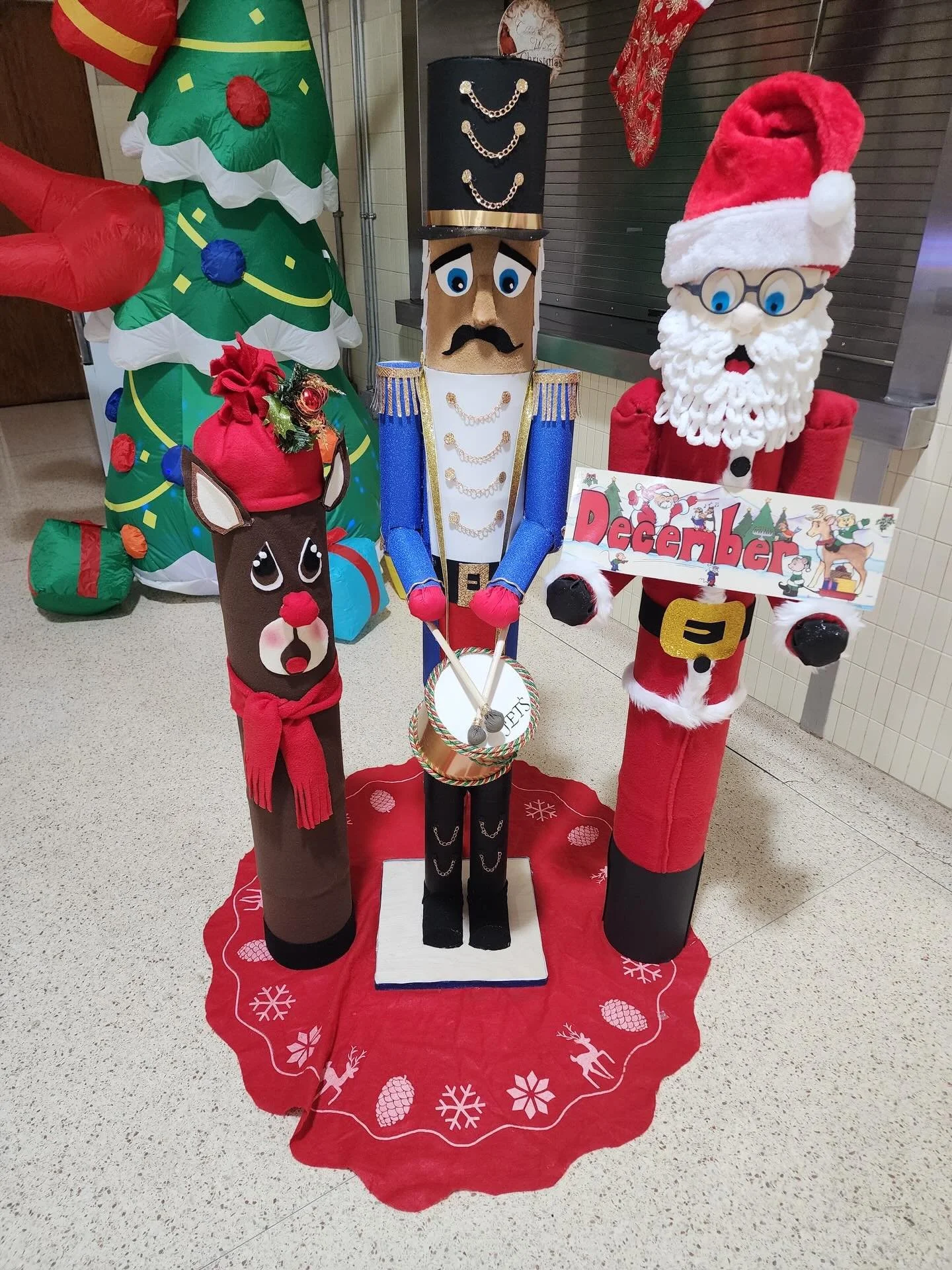 Our teams are doing an amazing job with their holiday decorating! 🎄 #KeystoneFoodservice