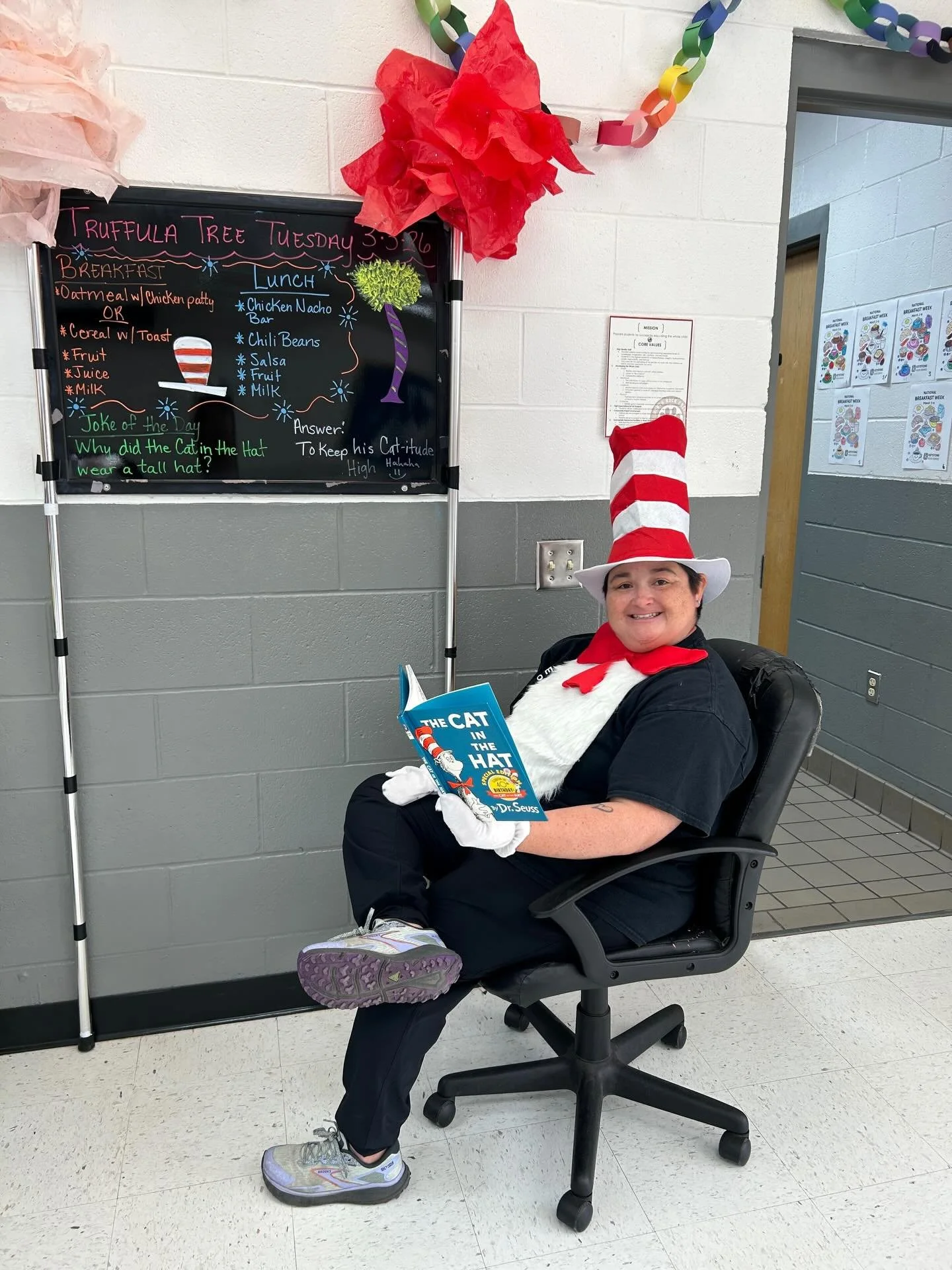 Big Cat in the Hat energy from North Rock Creek 🎩