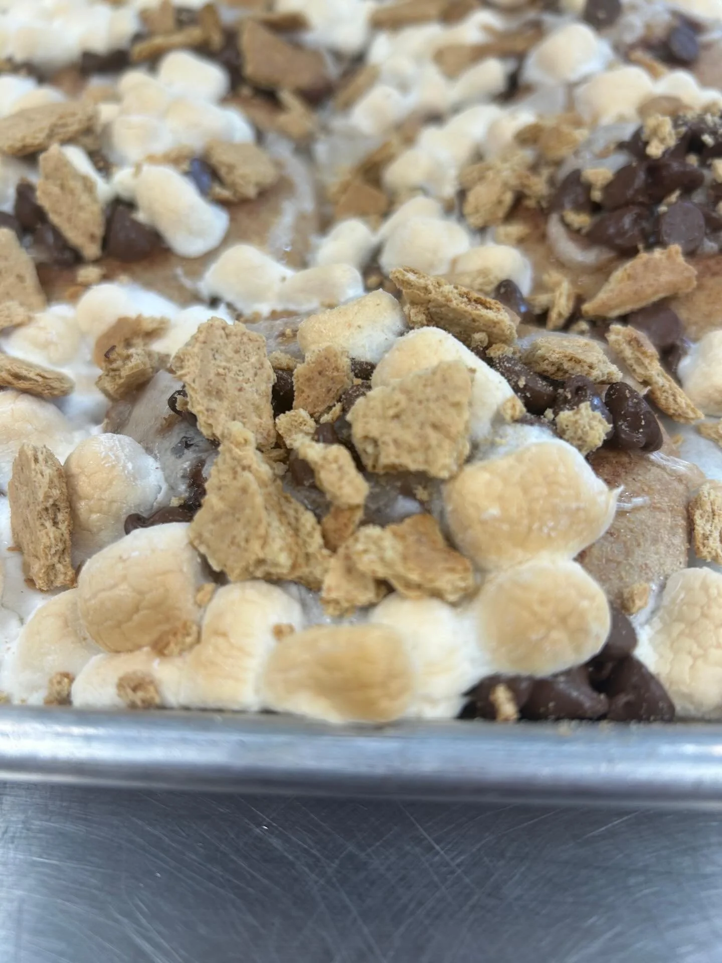 🔥 S&rsquo;mores Cinnamon Rolls from North Rock Creek High! #KeystoneFoodservice