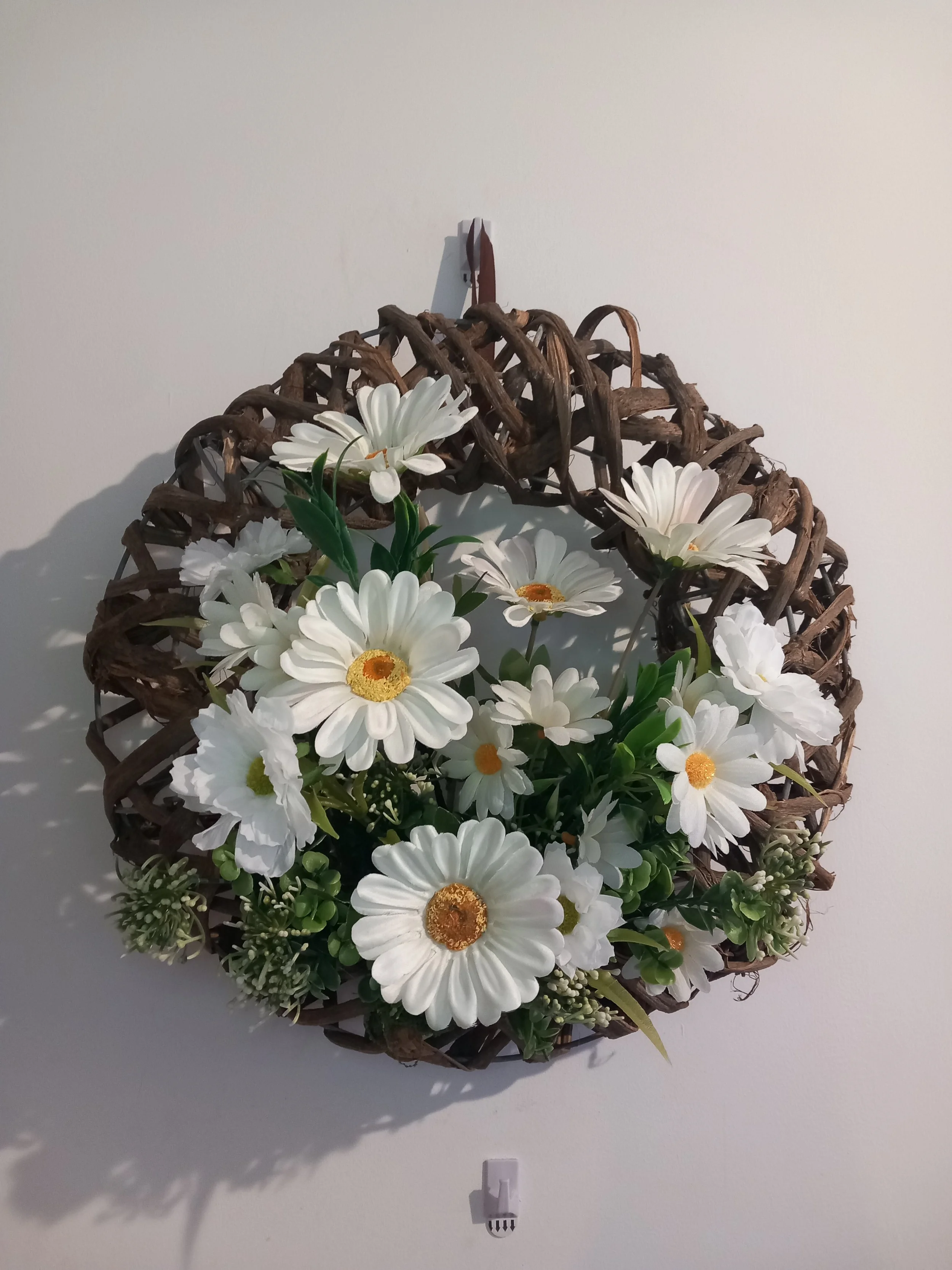 Daisy Door Wreath