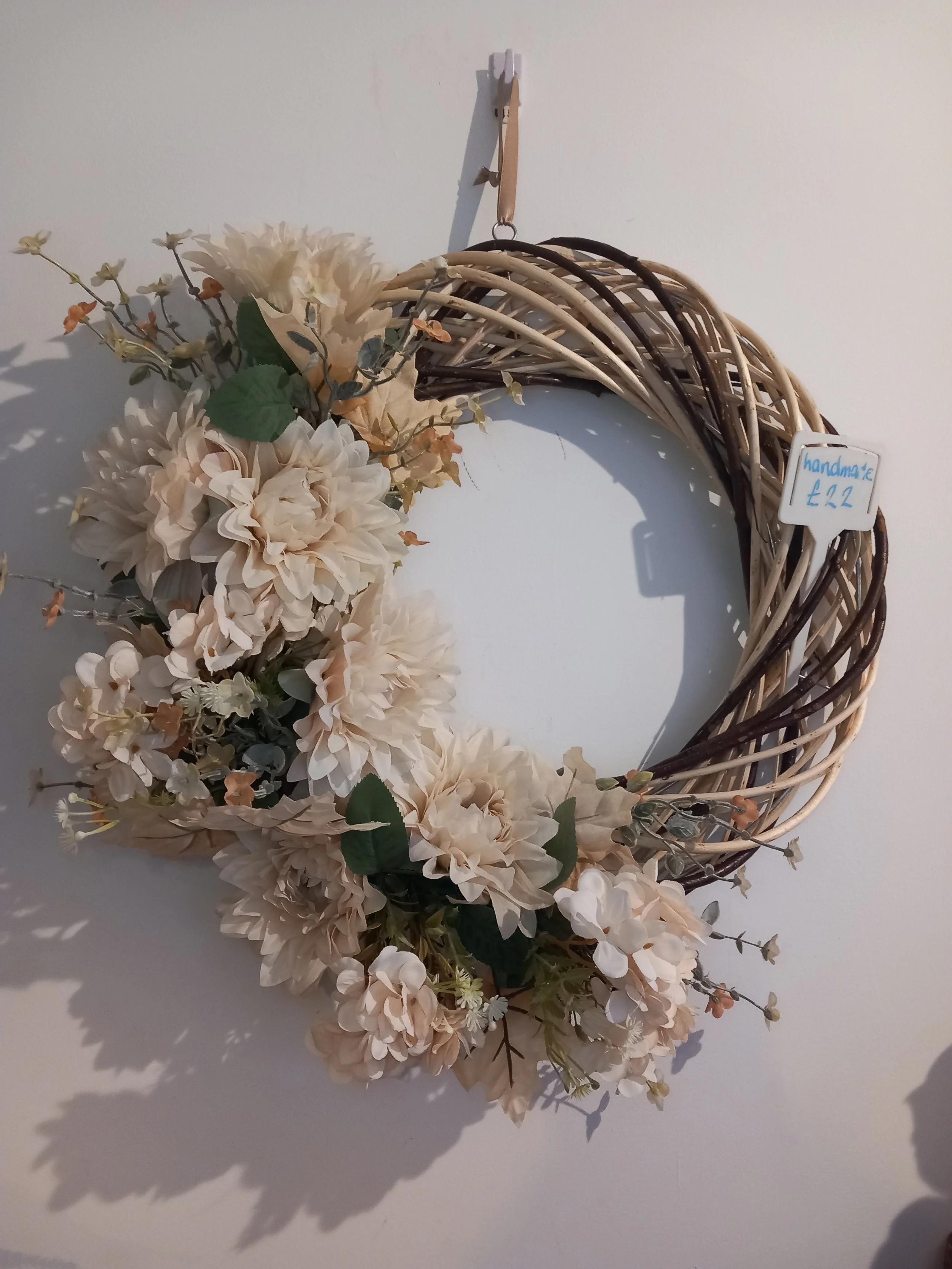 Neutral Willow Wreath