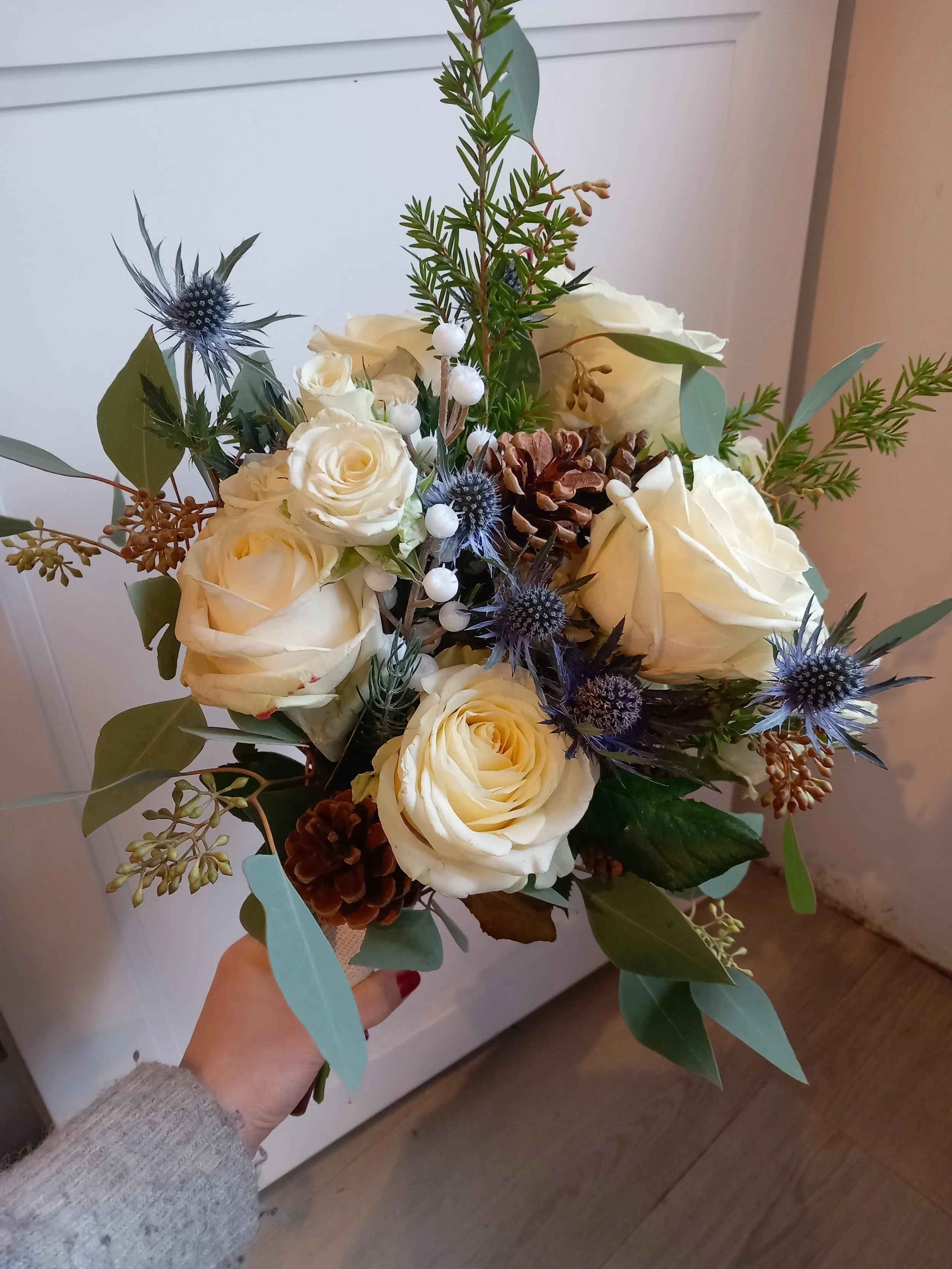 winter groom bouquet.jpg