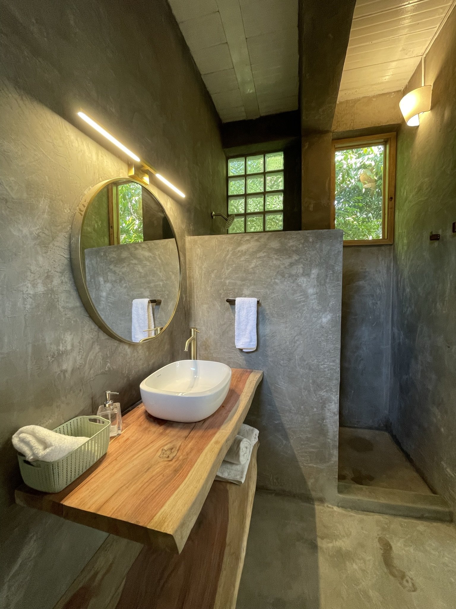 bathroom 1 shower lights.JPEG