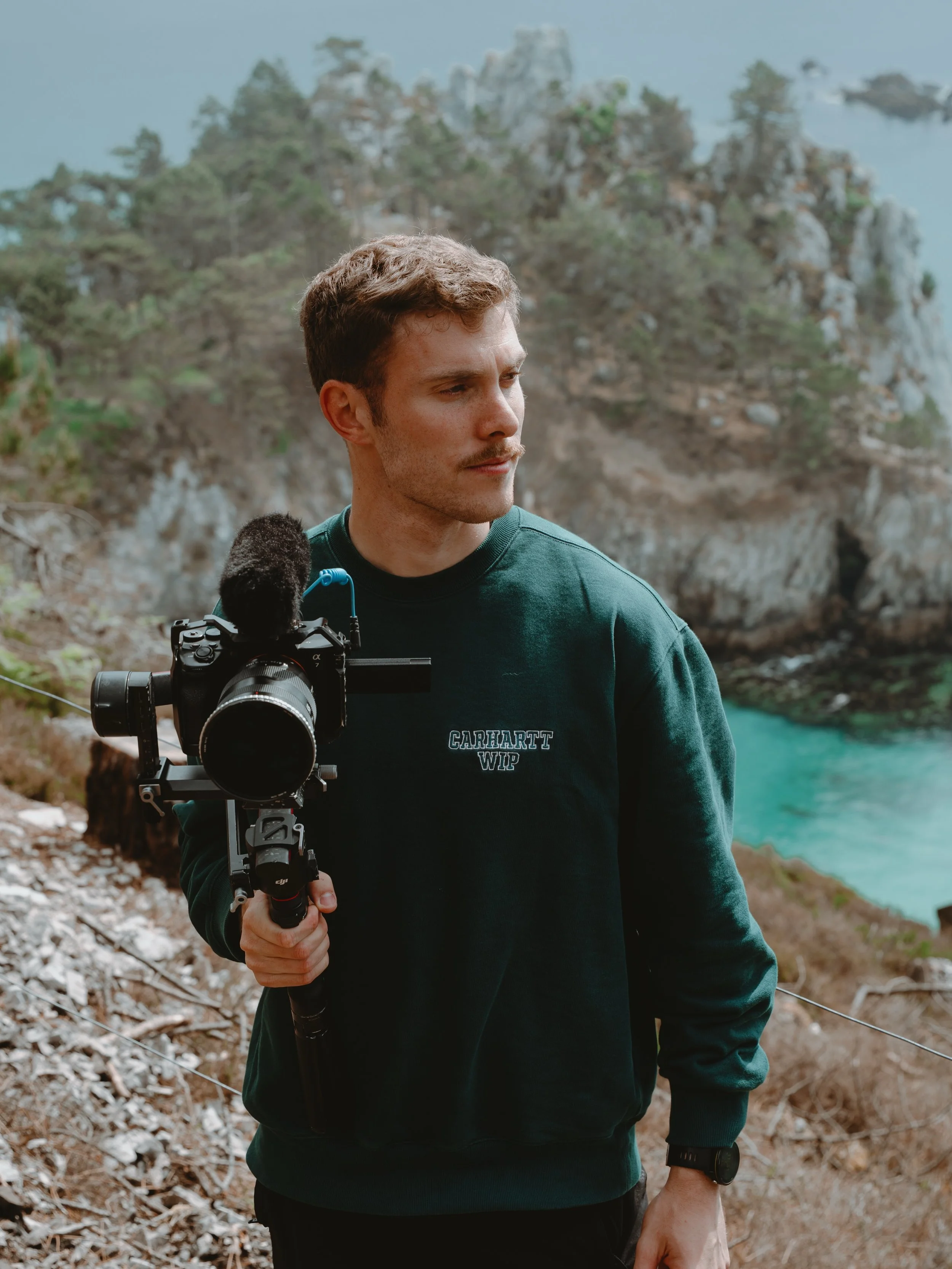 Moins de contenu, plus d&rsquo;intention 🎥

L&rsquo;ann&eacute;e a commenc&eacute; fort, avec des projets clients et perso passionnants qui s&rsquo;encha&icirc;nent, pour mon plus grand plaisir. 

Je sors constamment de ma zone de confort pour d&eac