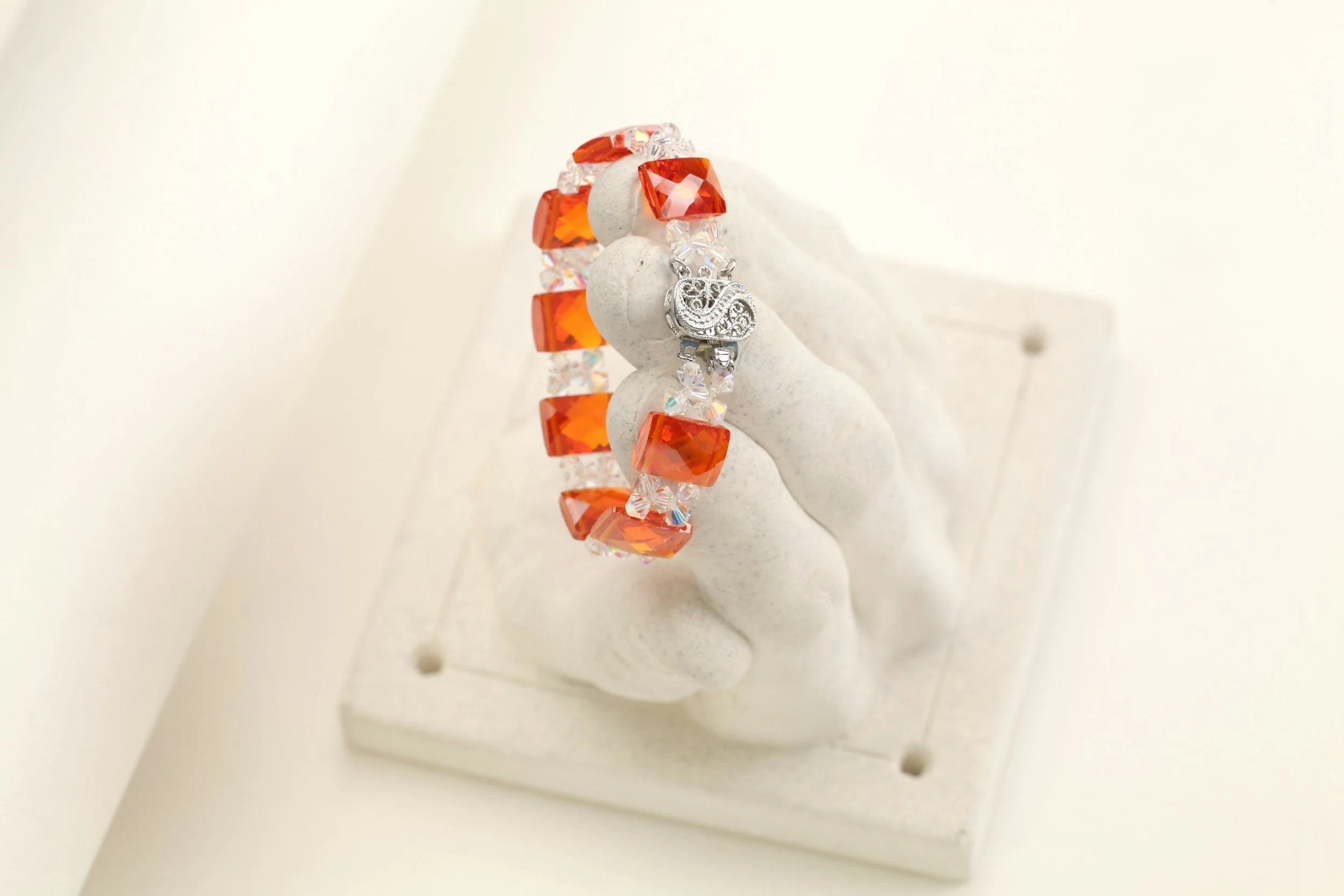 Acrylic Bracelet &amp; Earring Workshop at The Artistic Flip Flop