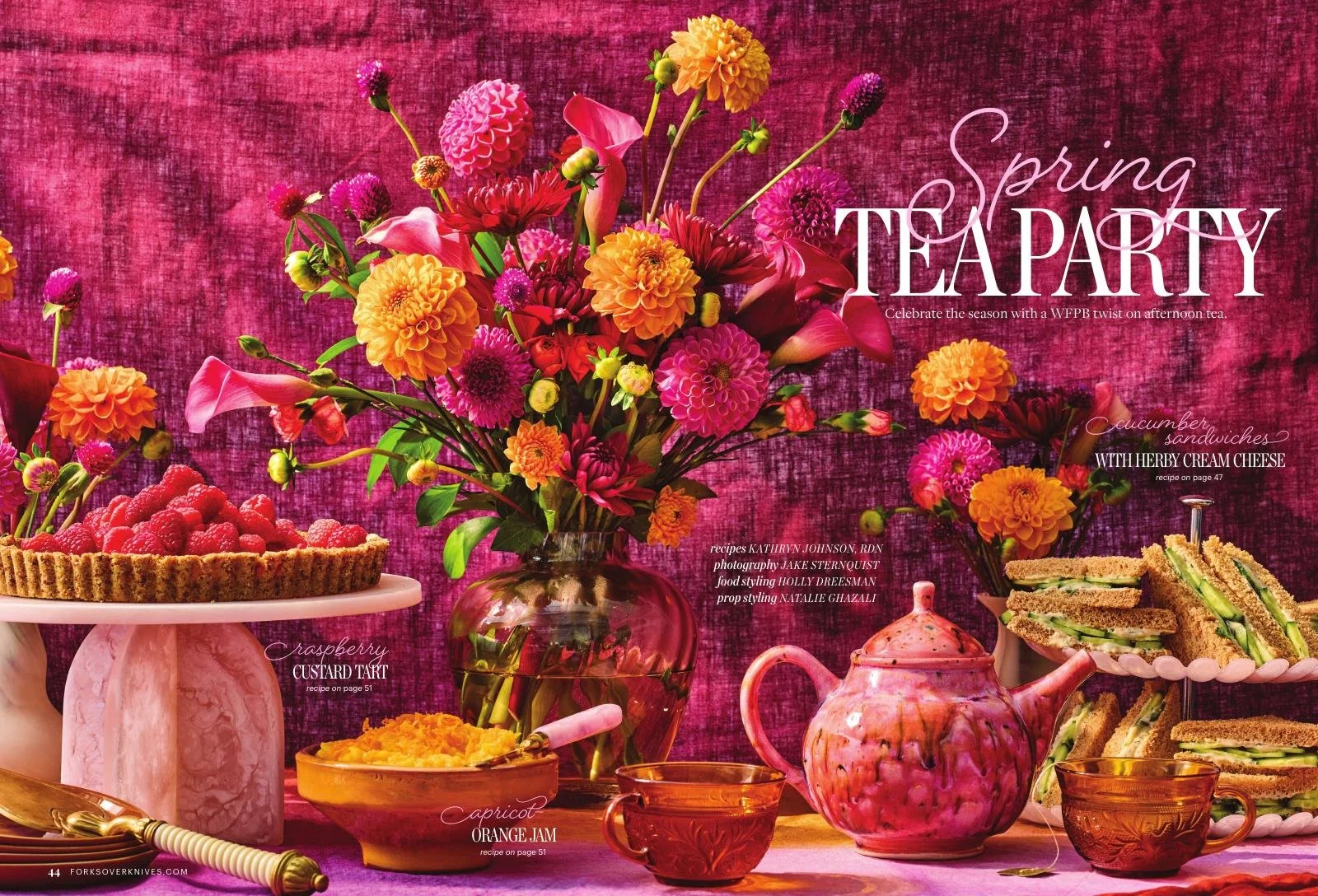 044-051 ZFO56803247 Tea Party_spreads_preview.jpg