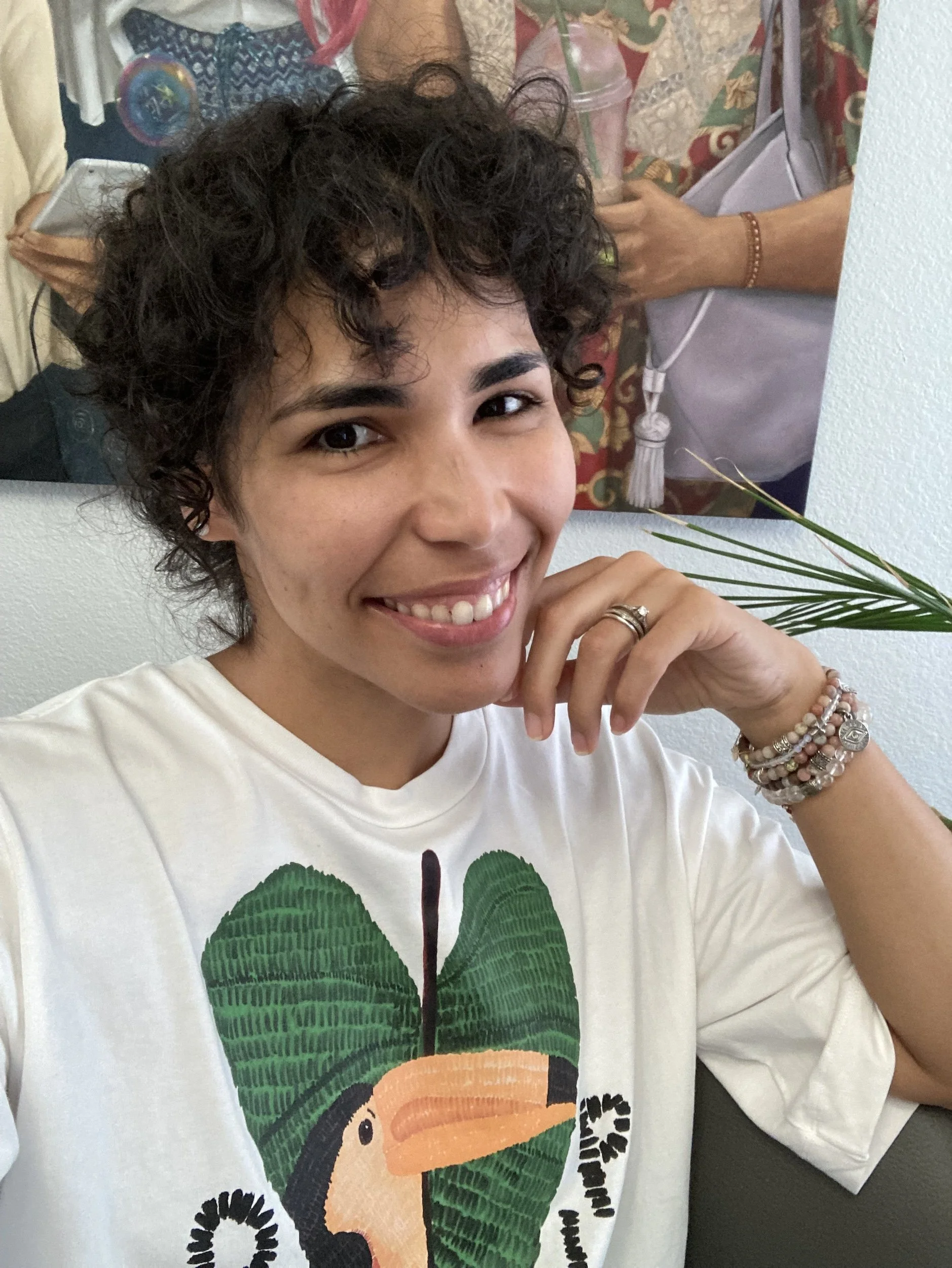 Photo of woman smiling. Wondering which virtual assistant is best? Visit my website!