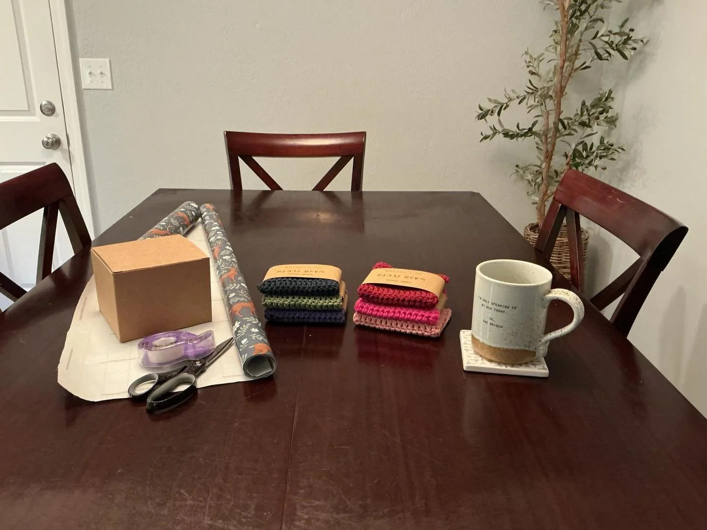 Need a quick Christmas gift? 🎄Our washcloths make a cute easy gift- grab yours today! Link in bio.