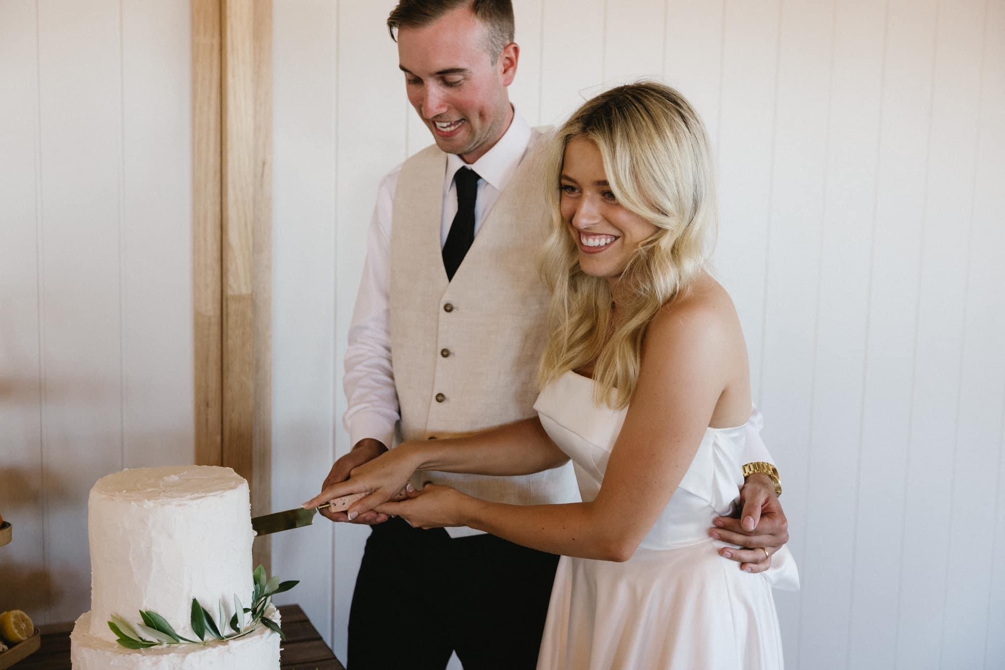 10 Ways to Save Money on Your Big Day
