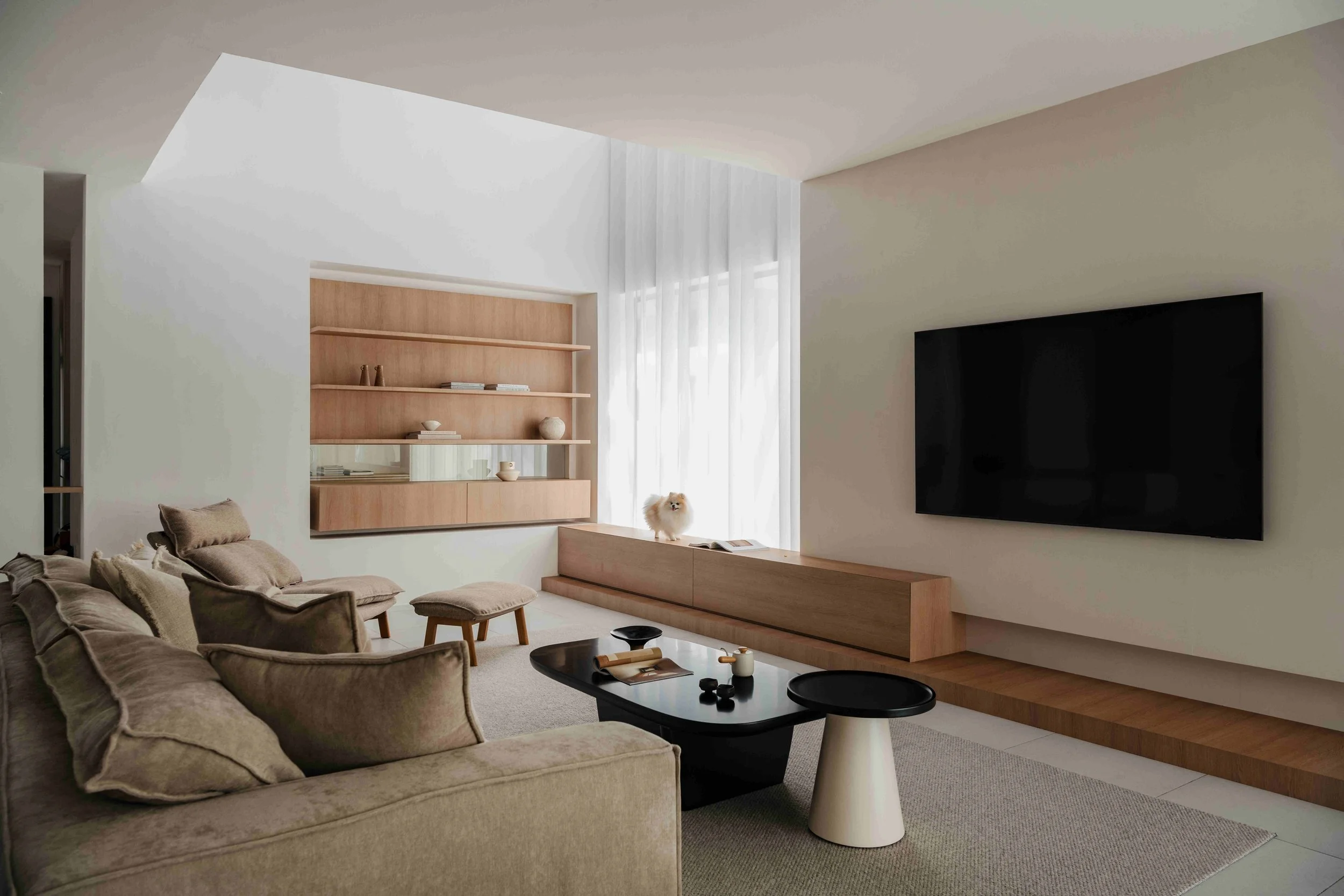 C House, Atrium Residence