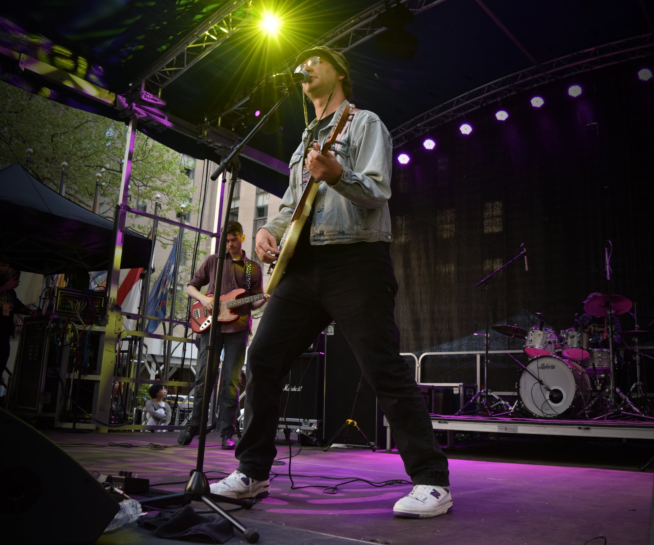 HOTLINE TNT play free record store day show at rough trade (NYC)