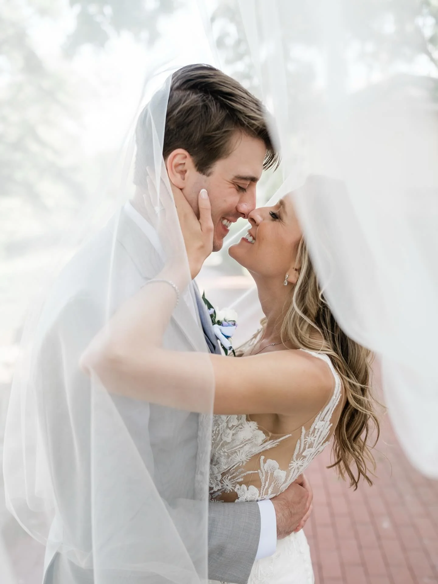 5.17.25 Melanie + Scott 

Photo &amp; Video: @bridgeperspective 
Reception Venue: @oglebay.weddings
Coordinator: @belovedeventco_pgh 
DJ: @soundwaveseventsgroup
Florist &amp; Cake: @masterpieces_of_old_town
Photo Booth: @loyaltyentertains
Hair &amp; 