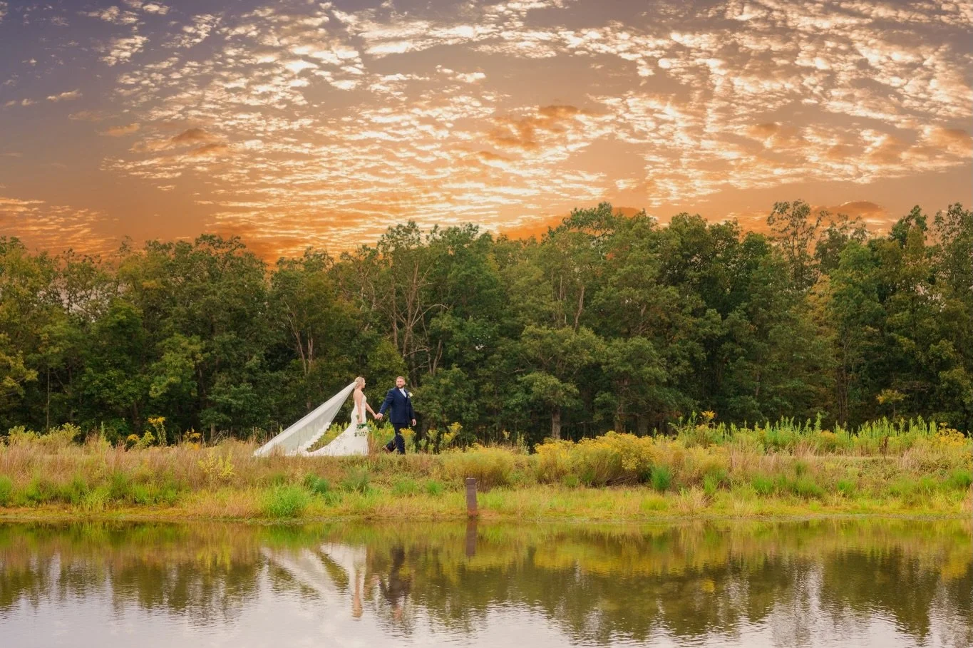 9.6.25 Caitlin + Dominic 

The most stunning sunset I have ever seen &mdash; making every drop of rain during the ceremony completely worth it 

Venue: @pinerock_farm 
Coordinator: @belovedeventco_pgh 
Photographer: @sweetlemonphotography 
Videograph