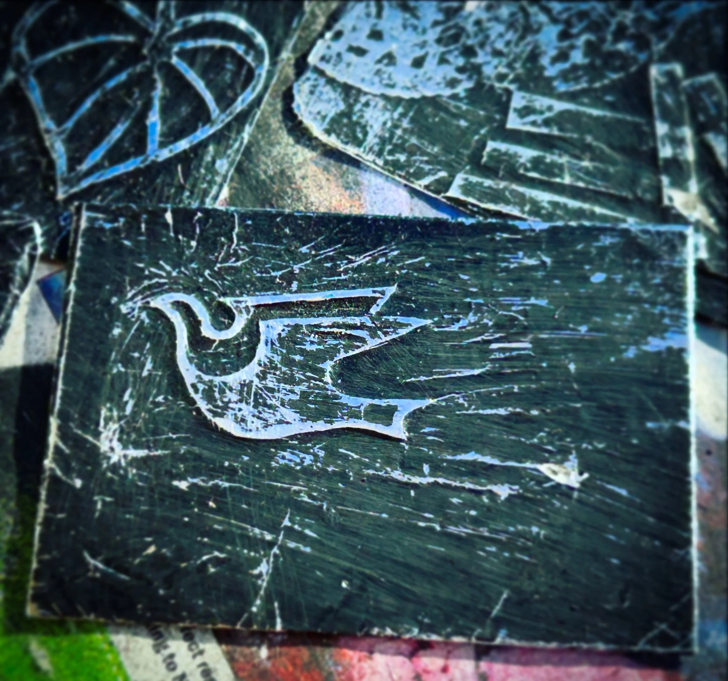 Playing with low relief texture and shapes. 
#tinyart #kereru