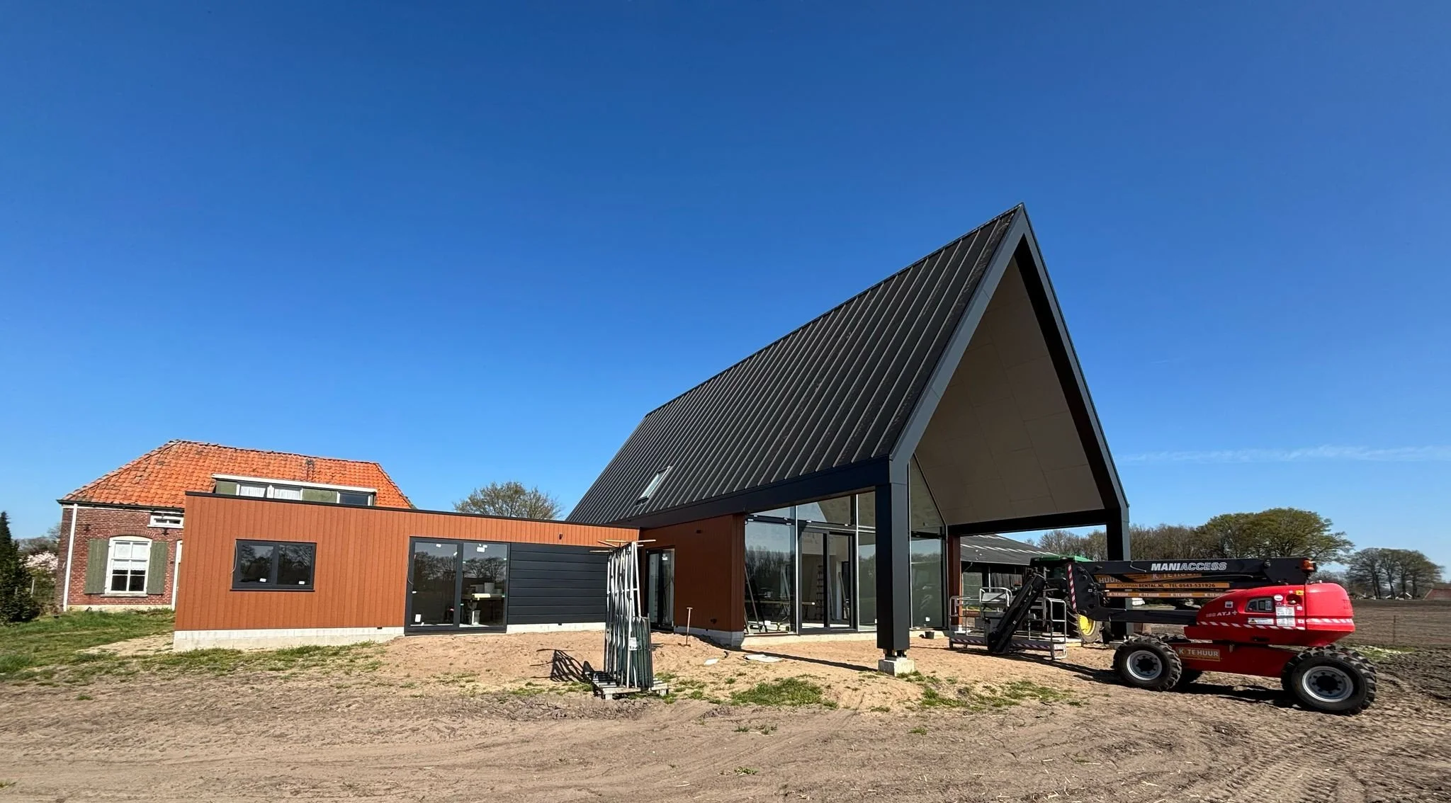 WhatsApp Image 2025-04-05 at 21.24.47.jpeg