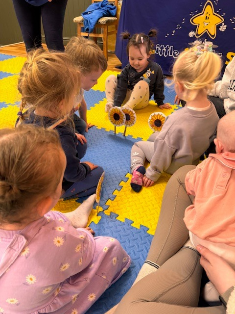 Why Music Classes Help Toddlers Build Social Confidence