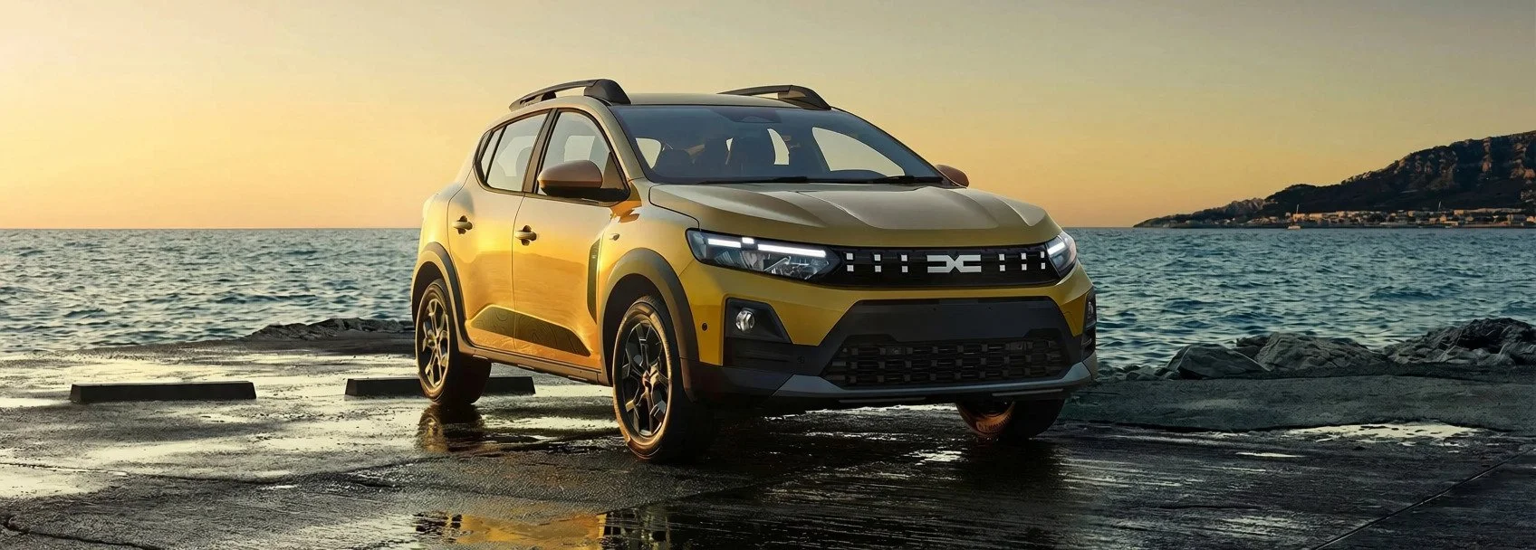 Dacia erweitert sein Angebot an erschwinglichen elektrifizierten Fahrzeugen um den Sandero und den Sandero Stepway Full Hybrid