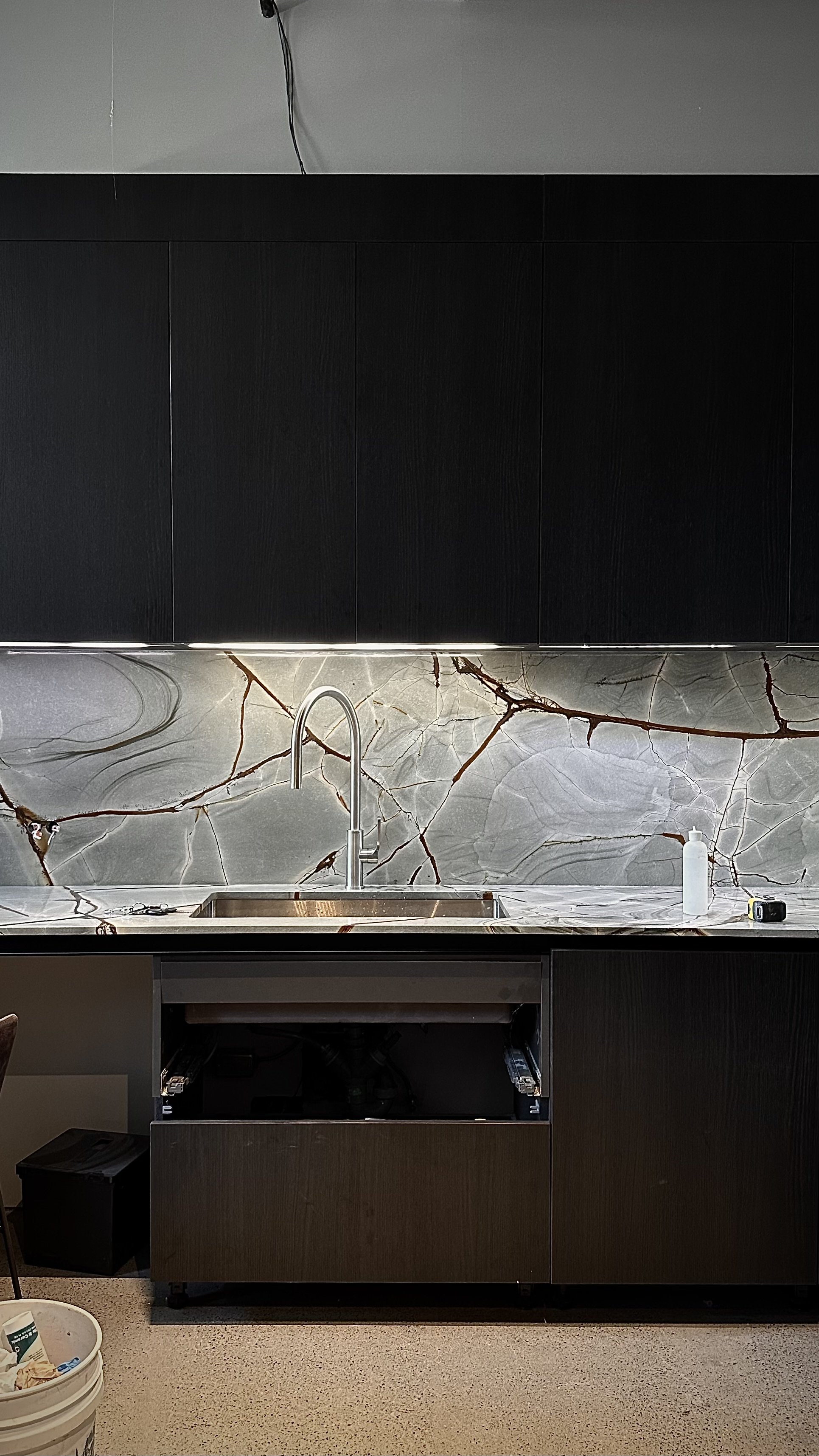 Kipp Design+Build Transforms a Beatty Street Loft