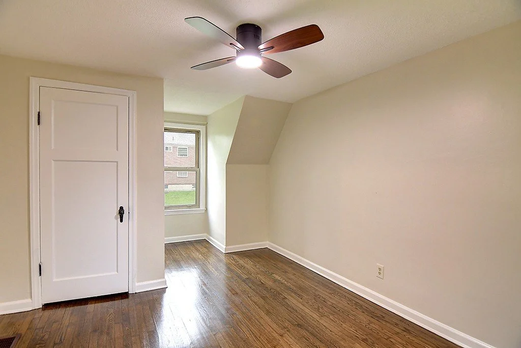 Renovated second bedroom at 4428 Satellite Avenue