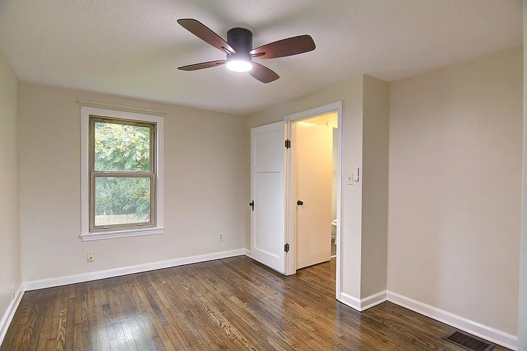 Renovated bath at 4428 Satellite Avenue