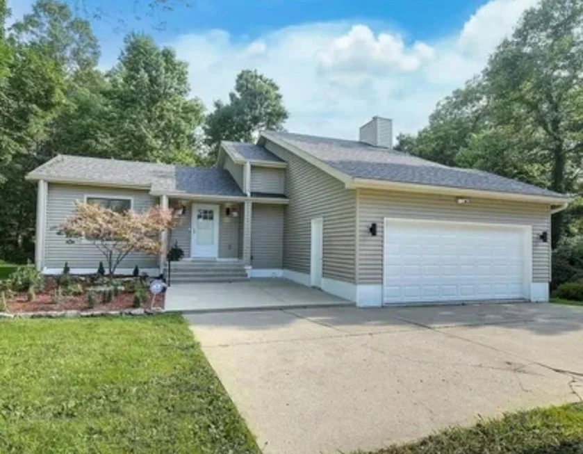 1060 E. Main - front pic.jpg