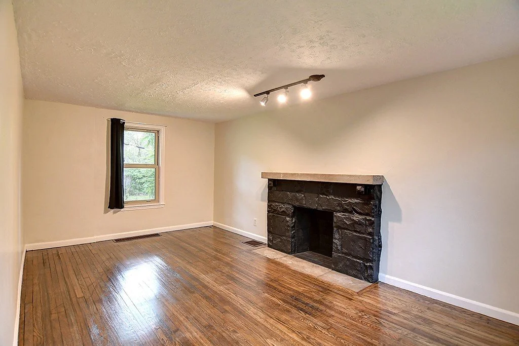 Newly renovated kitchen at 4428 Satellite Avenue