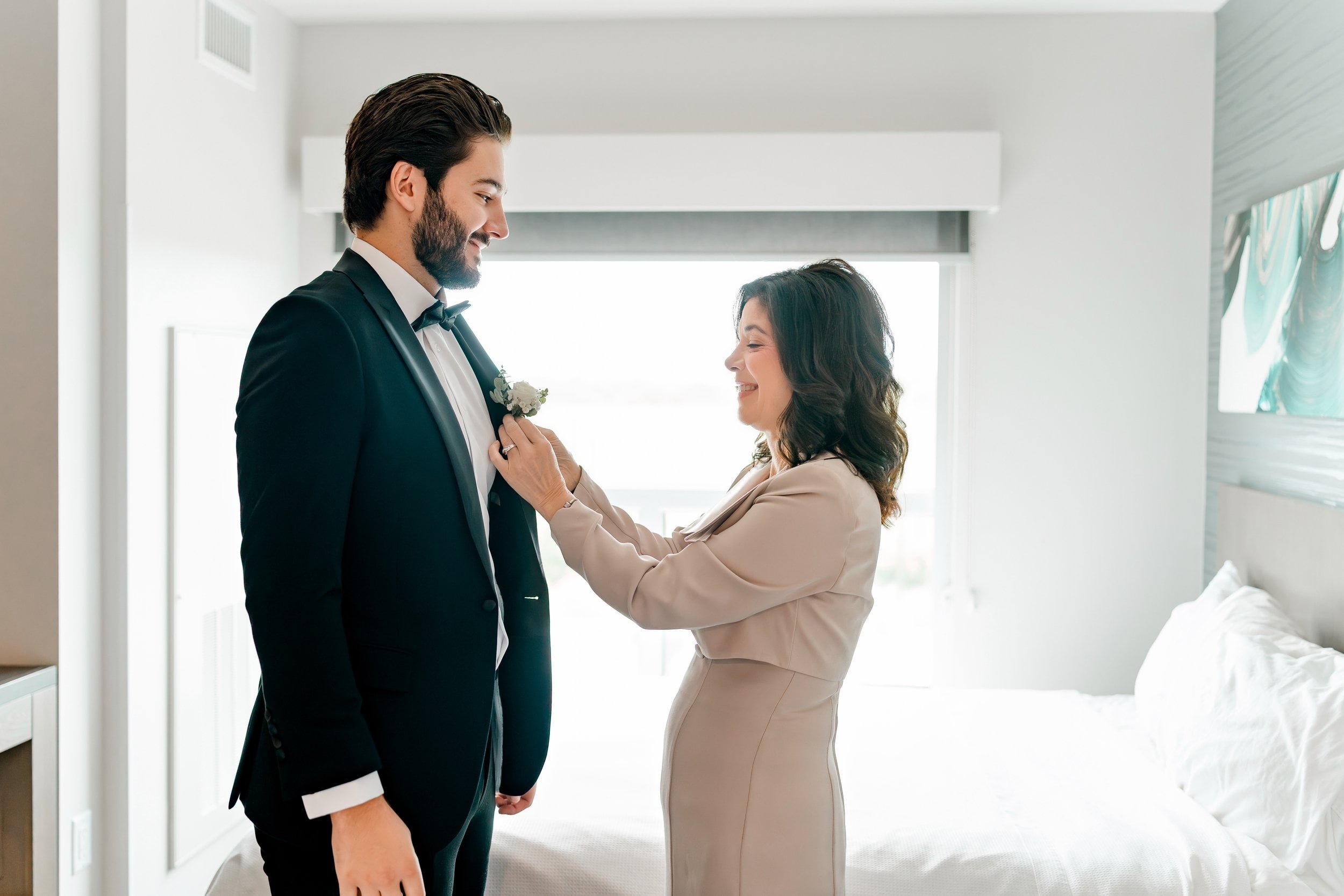 calgary-alberta-wedding-photography-calgary-wedding-photographer-zoo-wedding-photography-fillmed-by-silas-weddings