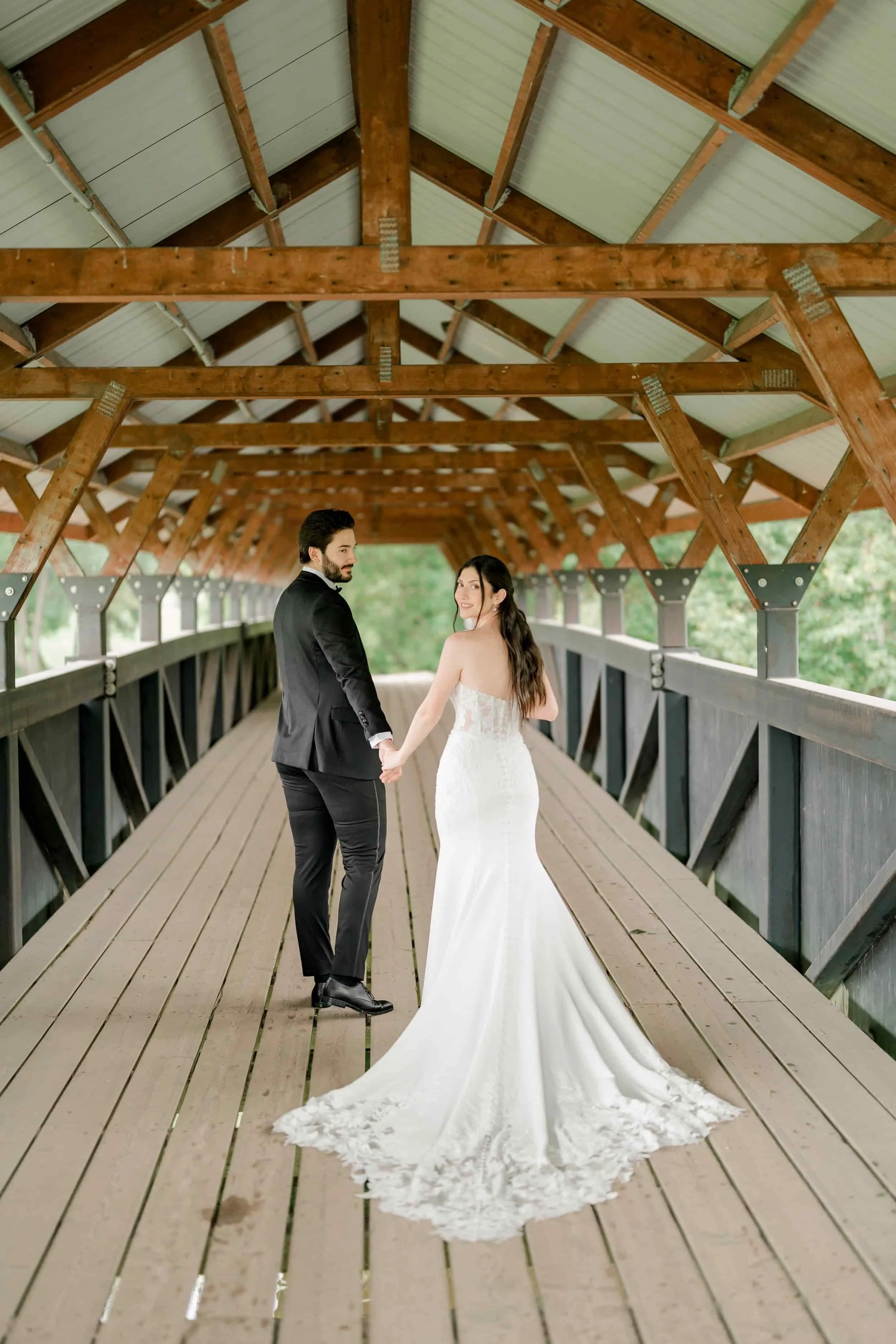 calgary-alberta-wedding-photography-calgary-wedding-photographer-zoo-wedding-photography-fillmed-by-silas-weddings