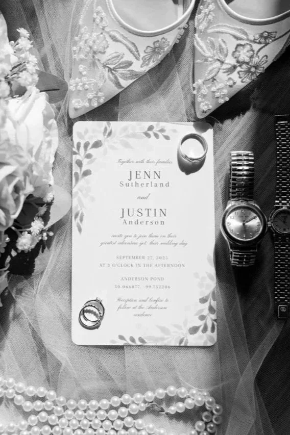 Jenn%2526JustinBW-7400211%2BLarge.jpg