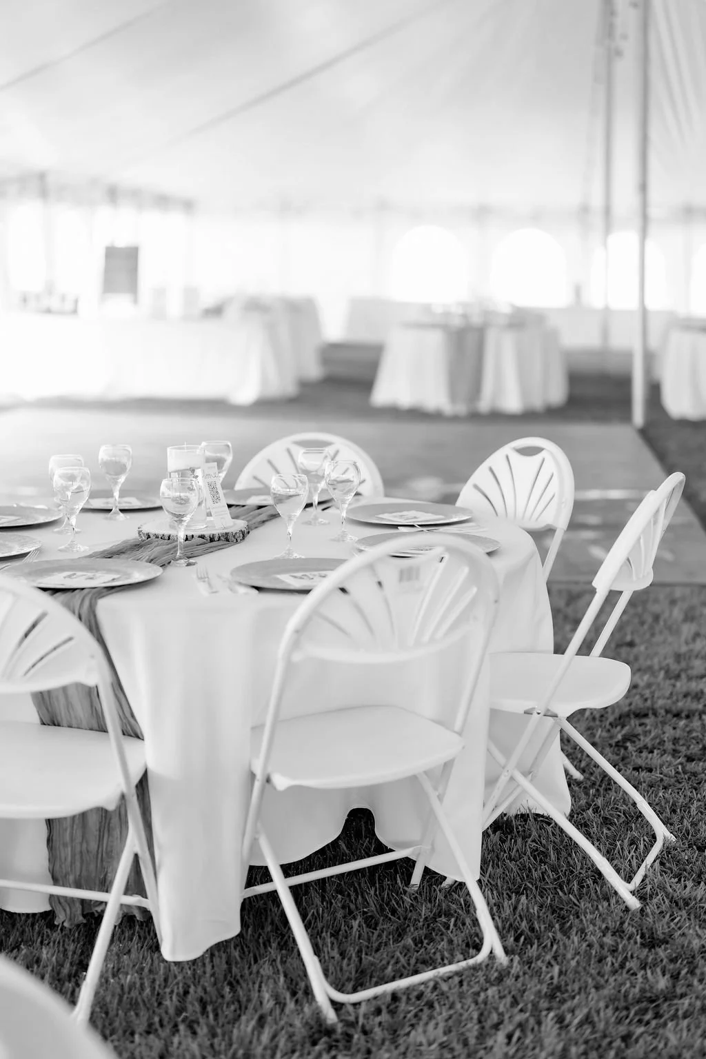 alberta-summer-farm-wedding-photography-rural-alberta-wedding-photographer-filmed-by-silas-weddings-cochrane-wedding-videography-and-photography