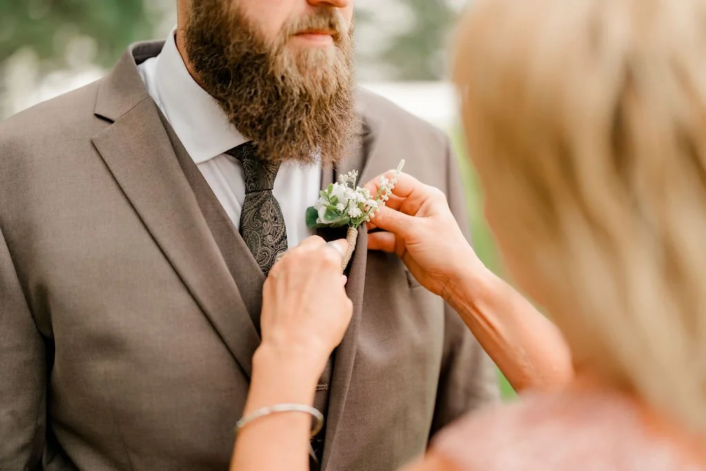 alberta-summer-farm-wedding-photography-rural-alberta-wedding-photographer-filmed-by-silas-weddings-cochrane-wedding-videography-and-photography