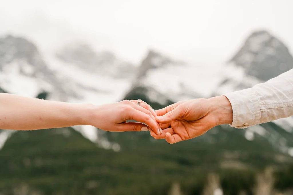 canmore-engagement-photographer-filmed-by-silas-weddings-canmore-engagement-photographer-canmore-engagement-session-alberta-engagement-photography-filmed-by-silas-weddings