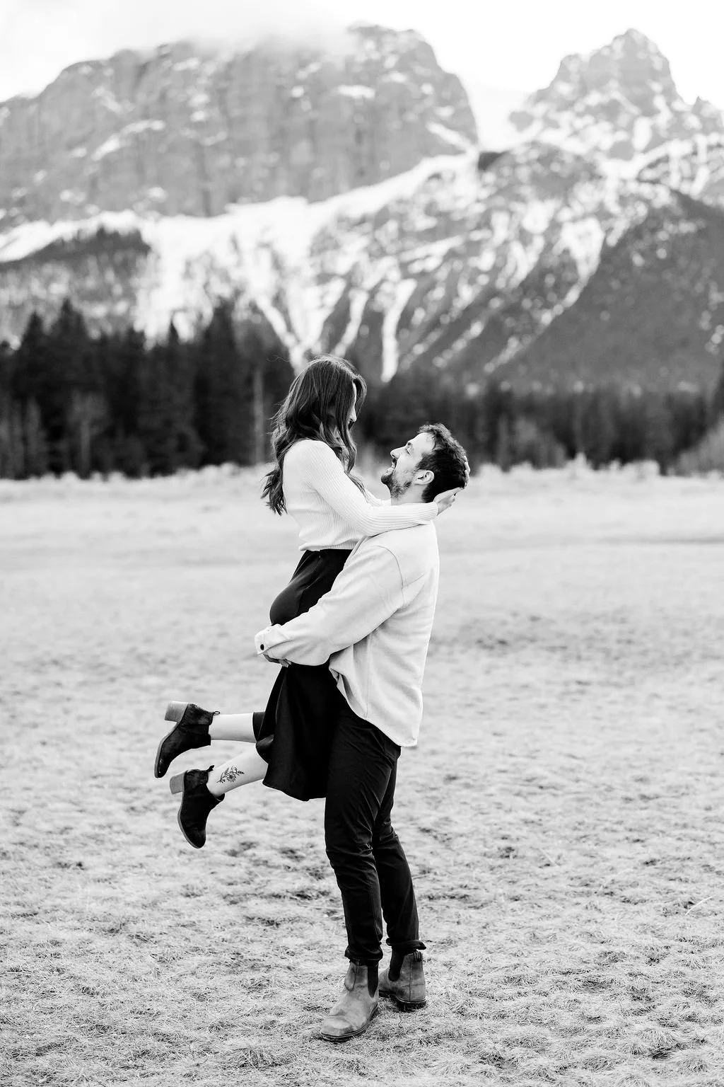 canmore-engagement-photographer-filmed-by-silas-weddings-canmore-engagement-photographer-canmore-engagement-session-alberta-engagement-photography-filmed-by-silas-weddings