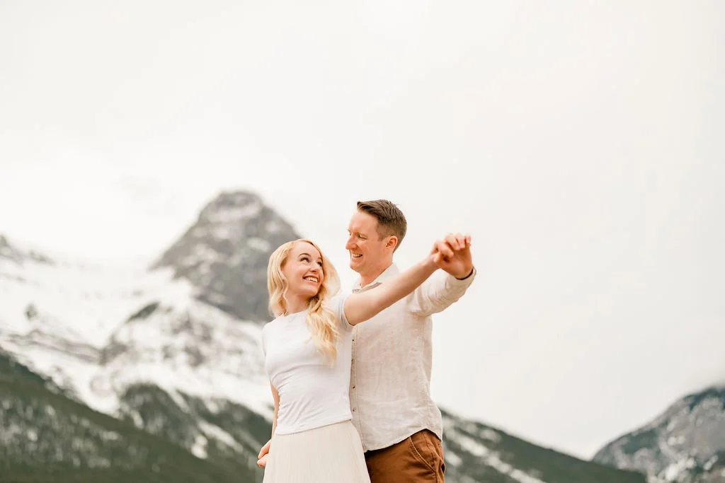canmore-engagement-photographer-filmed-by-silas-weddings-canmore-engagement-photographer-canmore-engagement-session-alberta-engagement-photography-filmed-by-silas-weddings