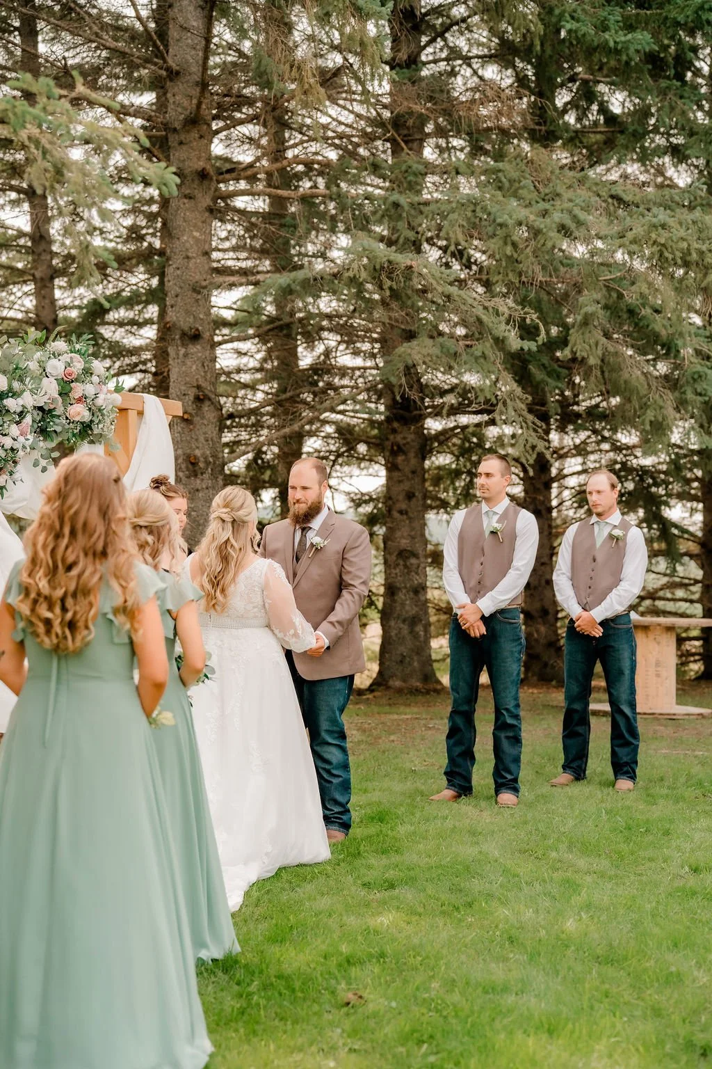 alberta-summer-farm-wedding-photography-rural-alberta-wedding-photographer-filmed-by-silas-weddings-cochrane-wedding-videography-and-photography