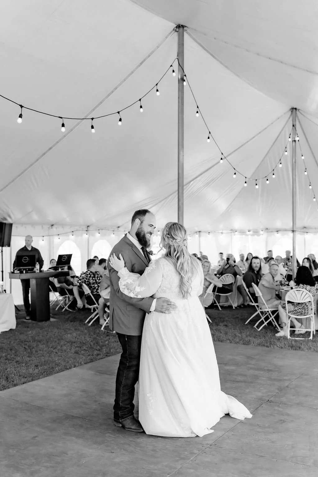 alberta-summer-farm-wedding-photography-rural-alberta-wedding-photographer-filmed-by-silas-weddings-cochrane-wedding-videography-and-photography