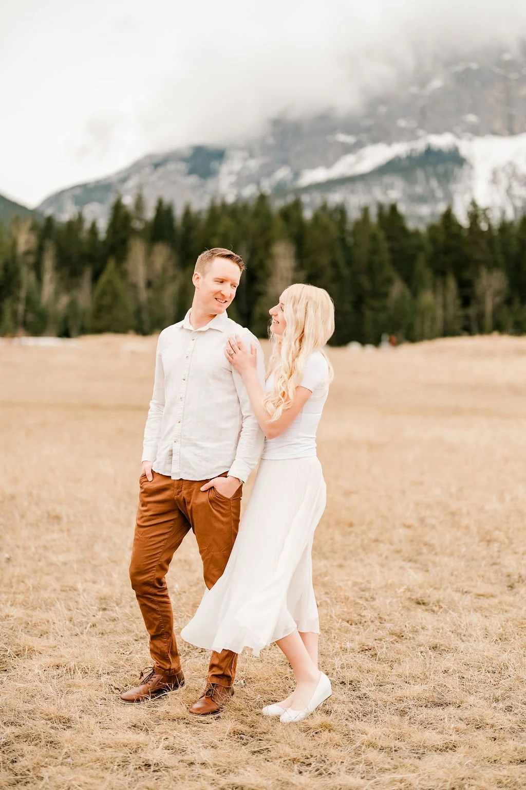 canmore-engagement-photographer-filmed-by-silas-weddings-canmore-engagement-photographer-canmore-engagement-session-alberta-engagement-photography-filmed-by-silas-weddings