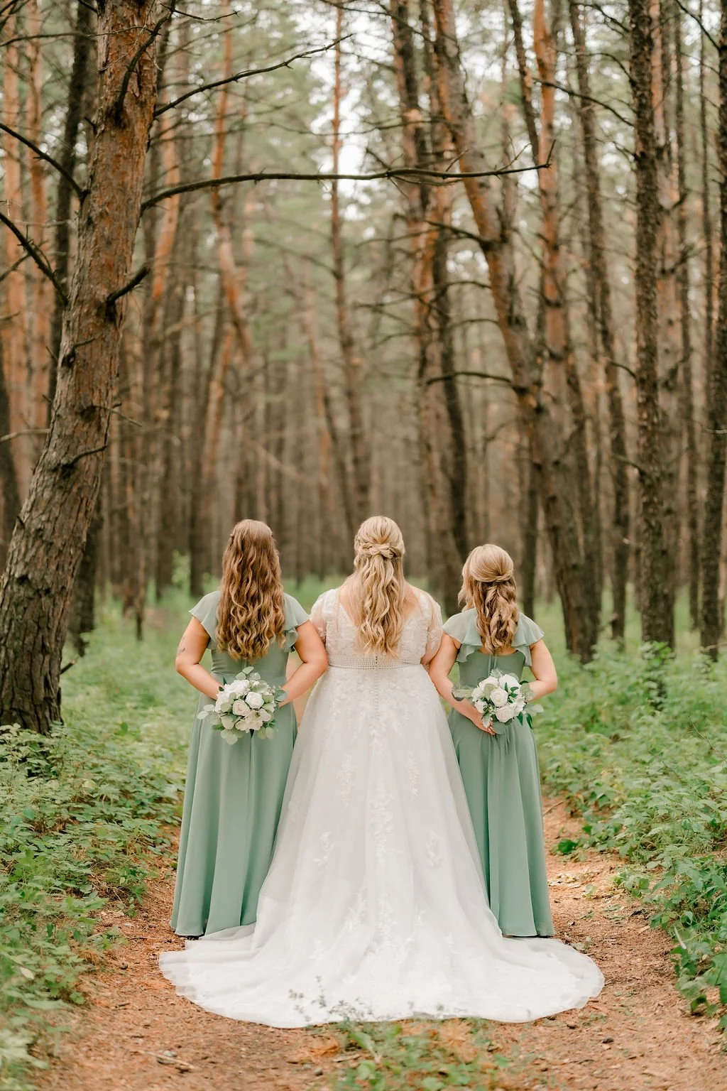 alberta-summer-farm-wedding-photography-rural-alberta-wedding-photographer-filmed-by-silas-weddings-cochrane-wedding-videography-and-photography