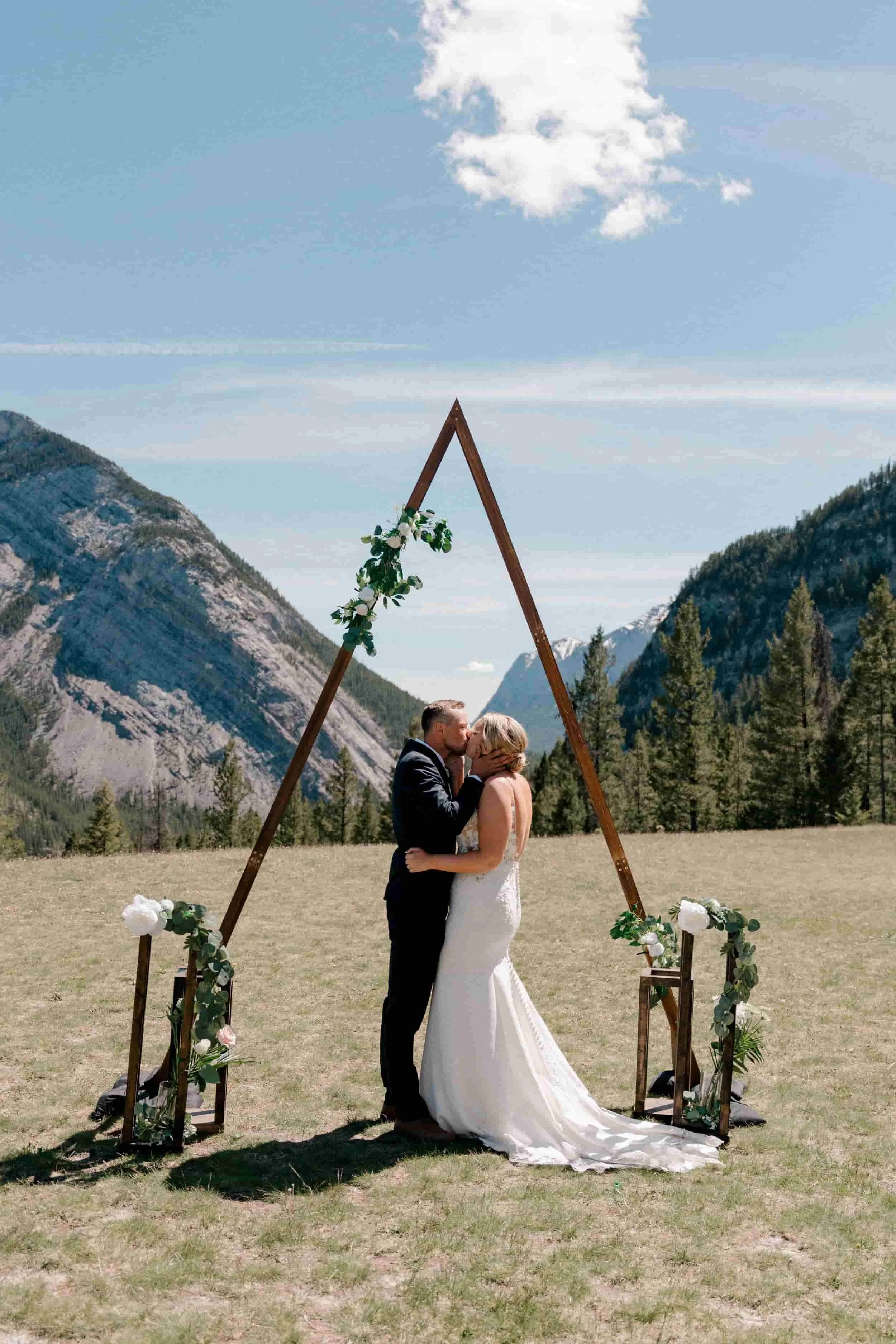 wedding-photography-calgary-banff-wedding-photography-calgary-wedding-photographer-banff-wedding-photographer-filmed-by-silas-weddings-alberta-1.jpg