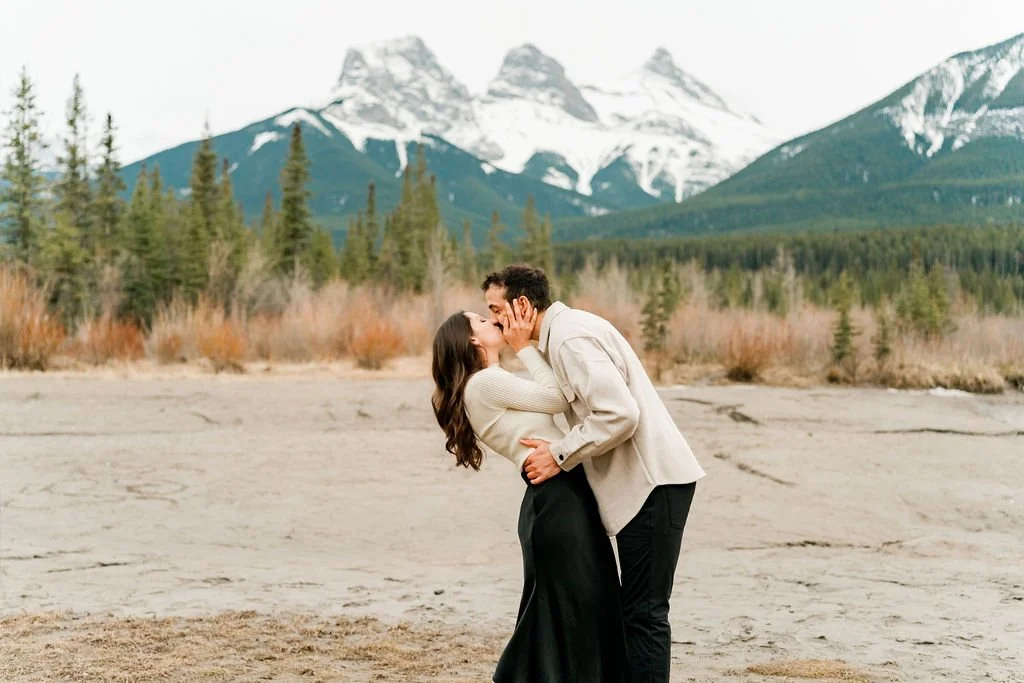 canmore-engagement-photographer-filmed-by-silas-weddings-canmore-engagement-photographer-canmore-engagement-session-alberta-engagement-photography-filmed-by-silas-weddings