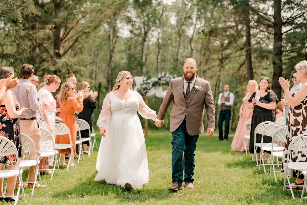 alberta-summer-farm-wedding-photography-rural-alberta-wedding-photographer-filmed-by-silas-weddings-cochrane-wedding-videography-and-photography