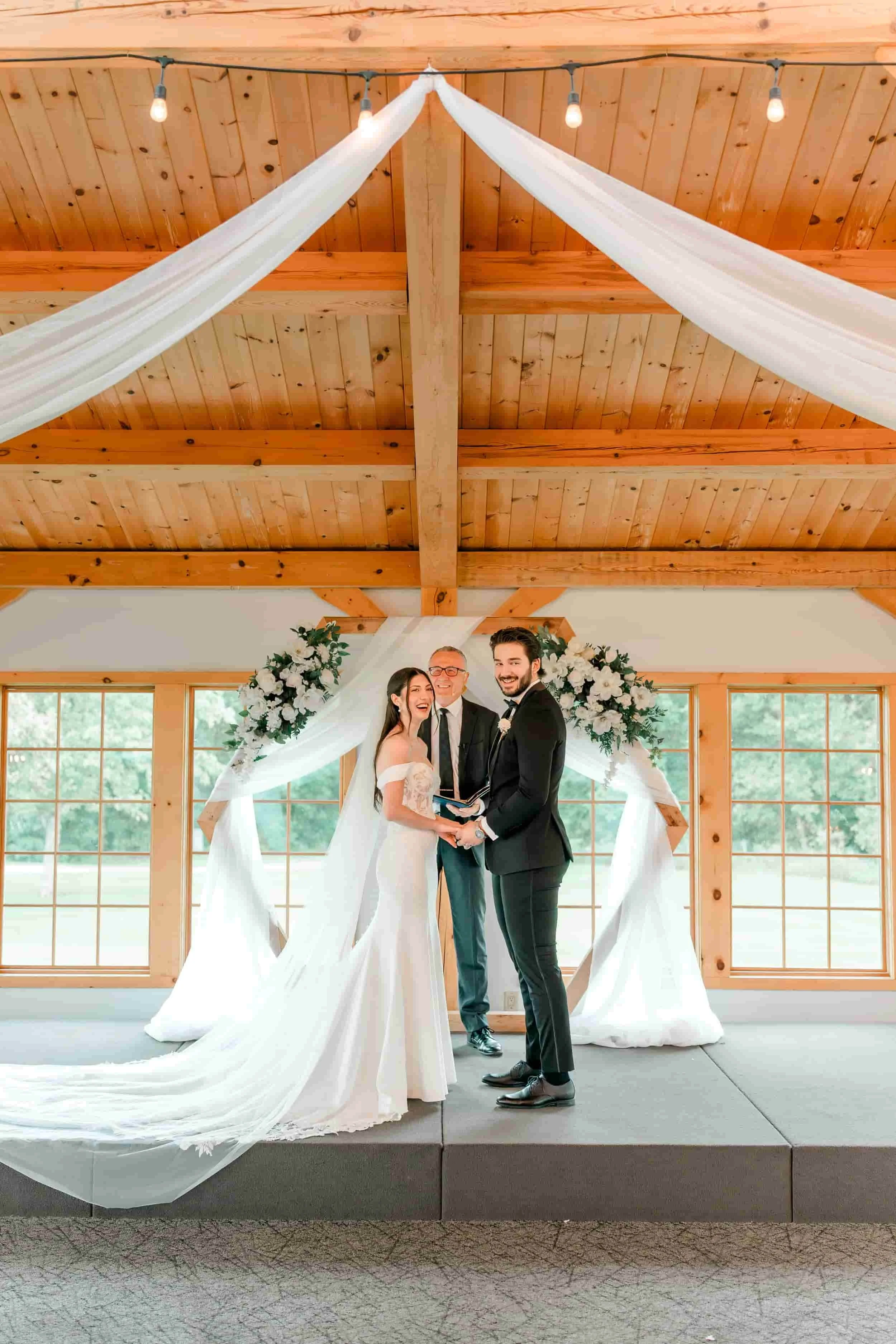 calgary-alberta-wedding-photography-calgary-wedding-photographer-zoo-wedding-photography-fillmed-by-silas-weddings