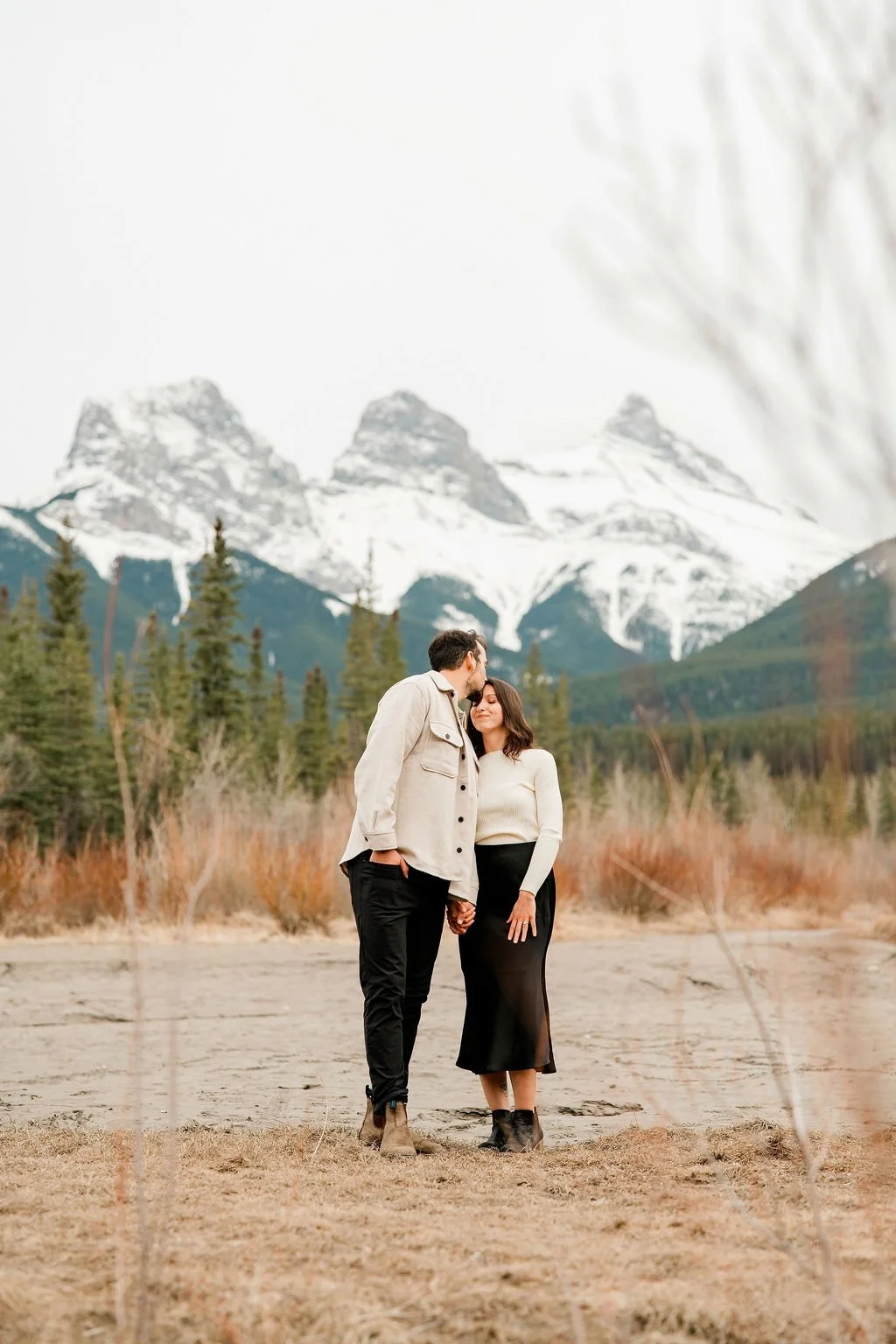 canmore-engagement-photographer-filmed-by-silas-weddings-canmore-engagement-photographer-canmore-engagement-session-alberta-engagement-photography-filmed-by-silas-weddings