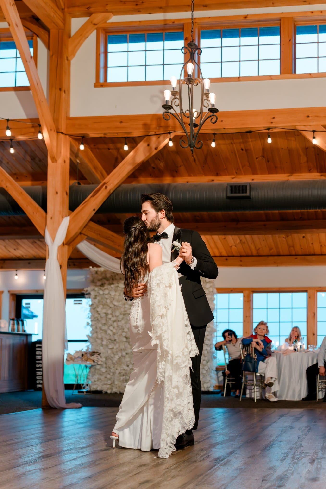 calgary-alberta-wedding-photography-calgary-wedding-photographer-zoo-wedding-photography-fillmed-by-silas-weddings