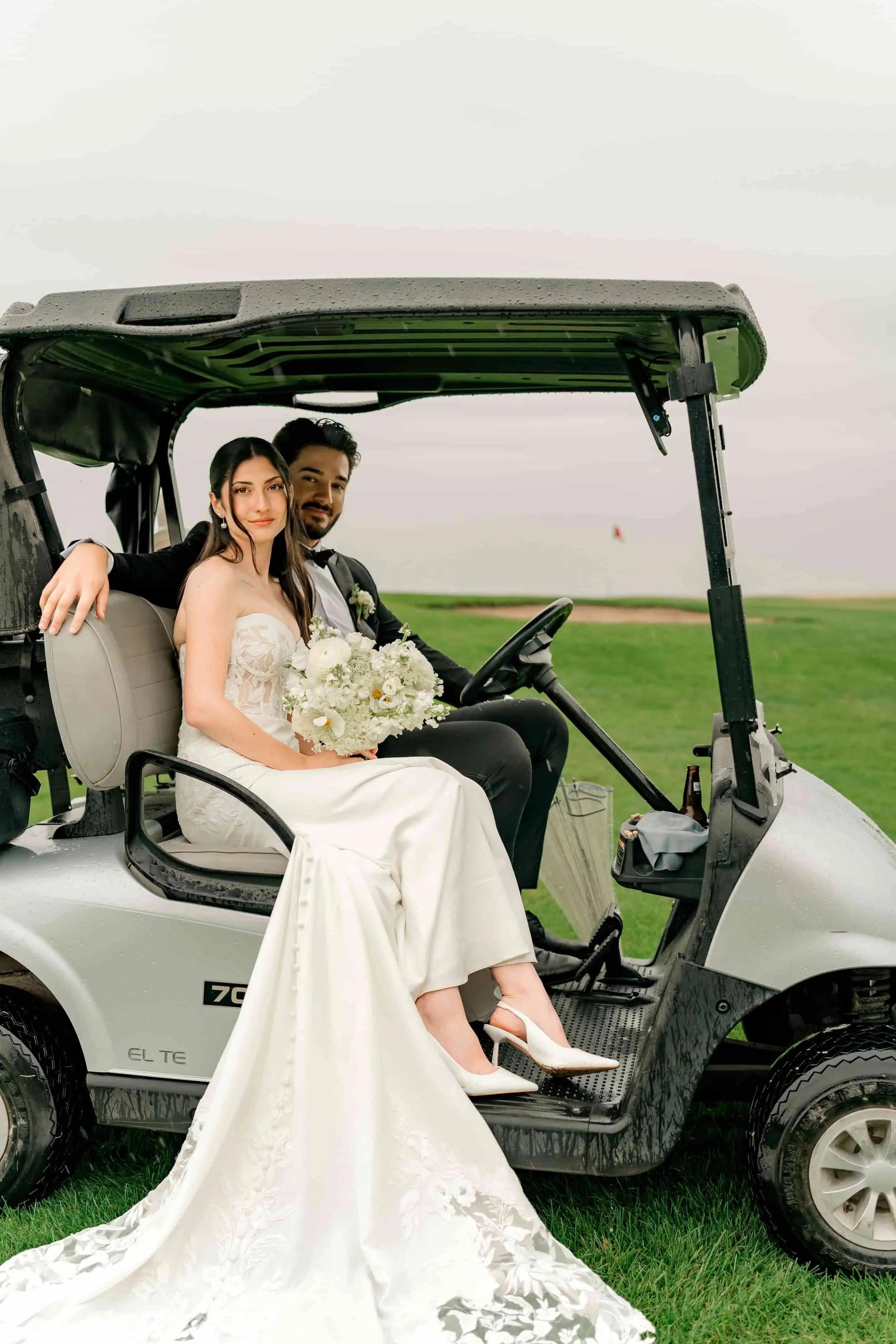 calgary-alberta-wedding-photography-calgary-wedding-photographer-zoo-wedding-photography-fillmed-by-silas-weddings